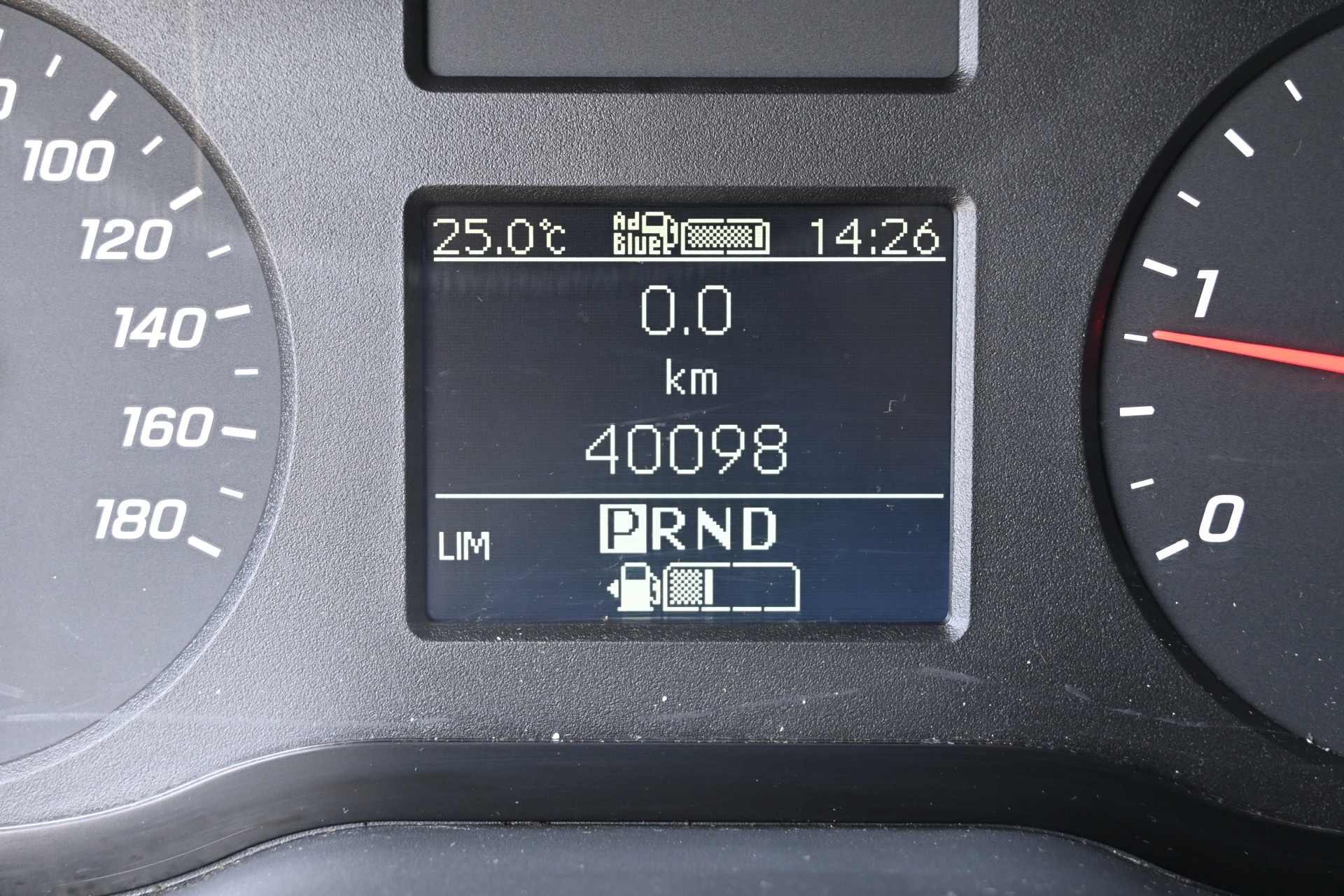 Mercedes-Benz Sprinter 17