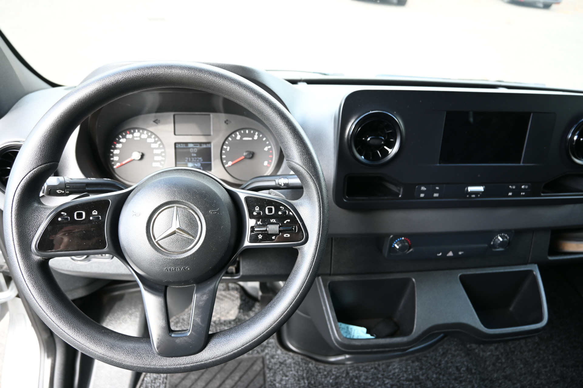 Mercedes-Benz Sprinter 13