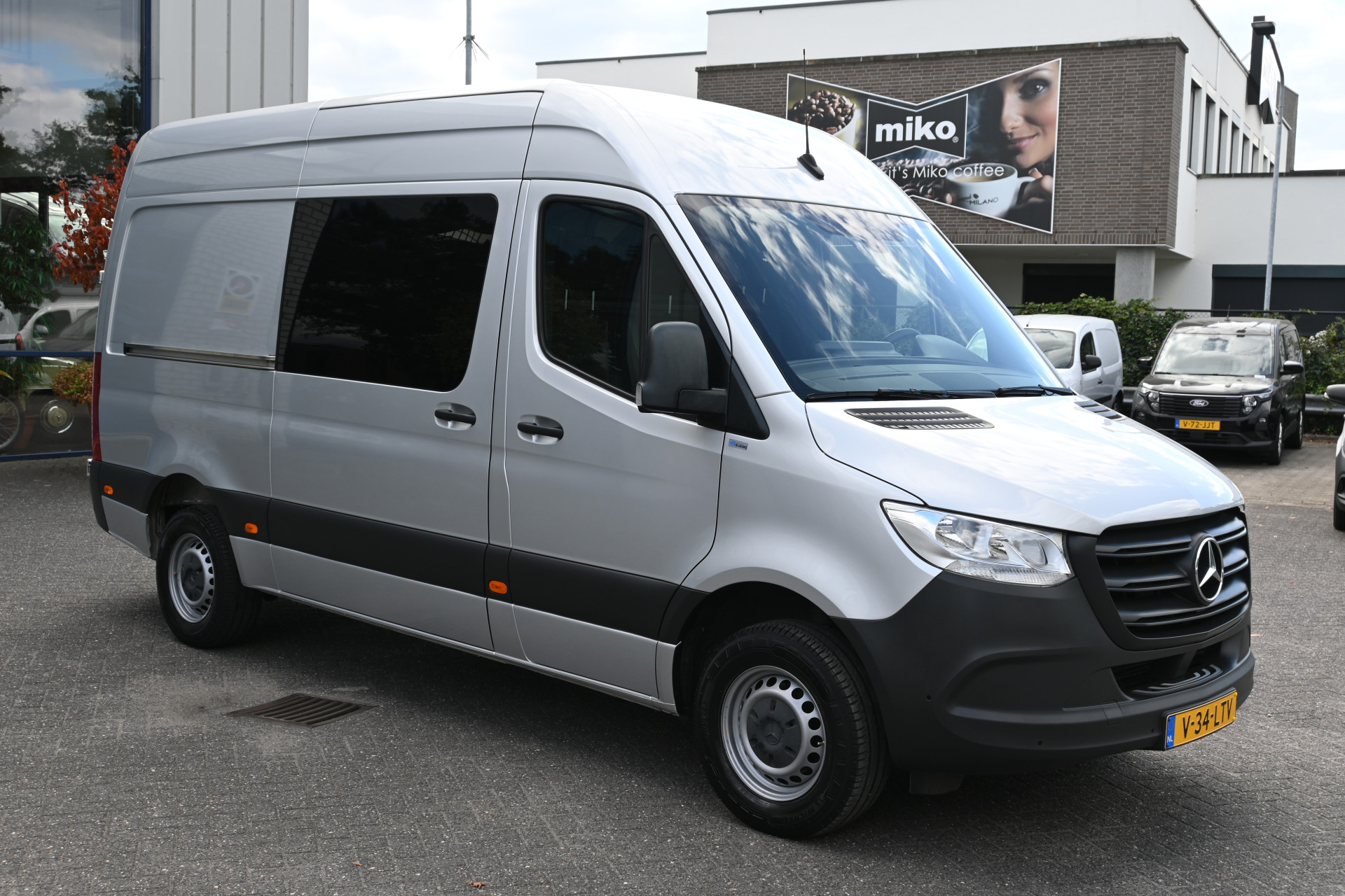Mercedes-Benz Sprinter 9