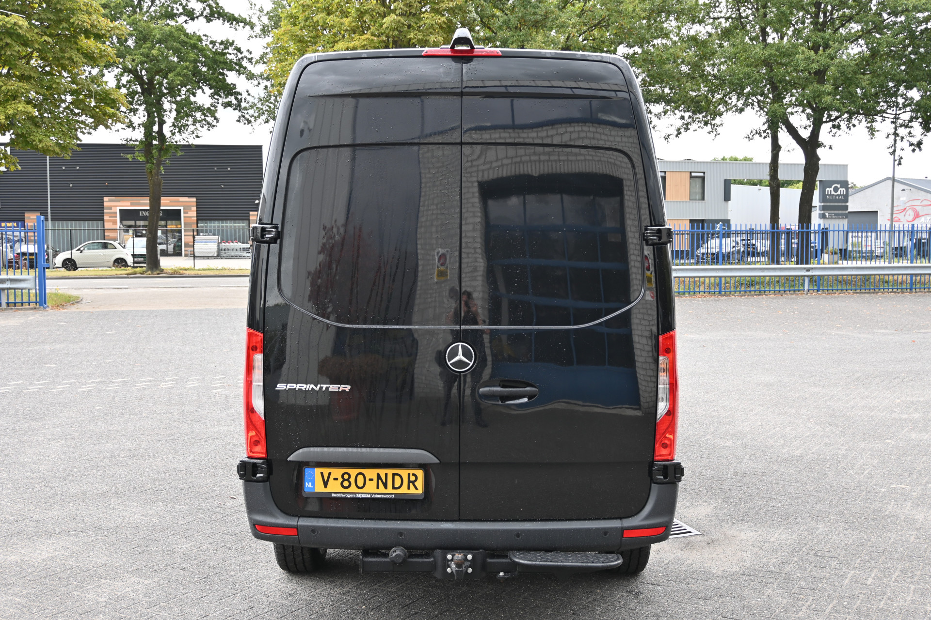 Mercedes-Benz Sprinter 11