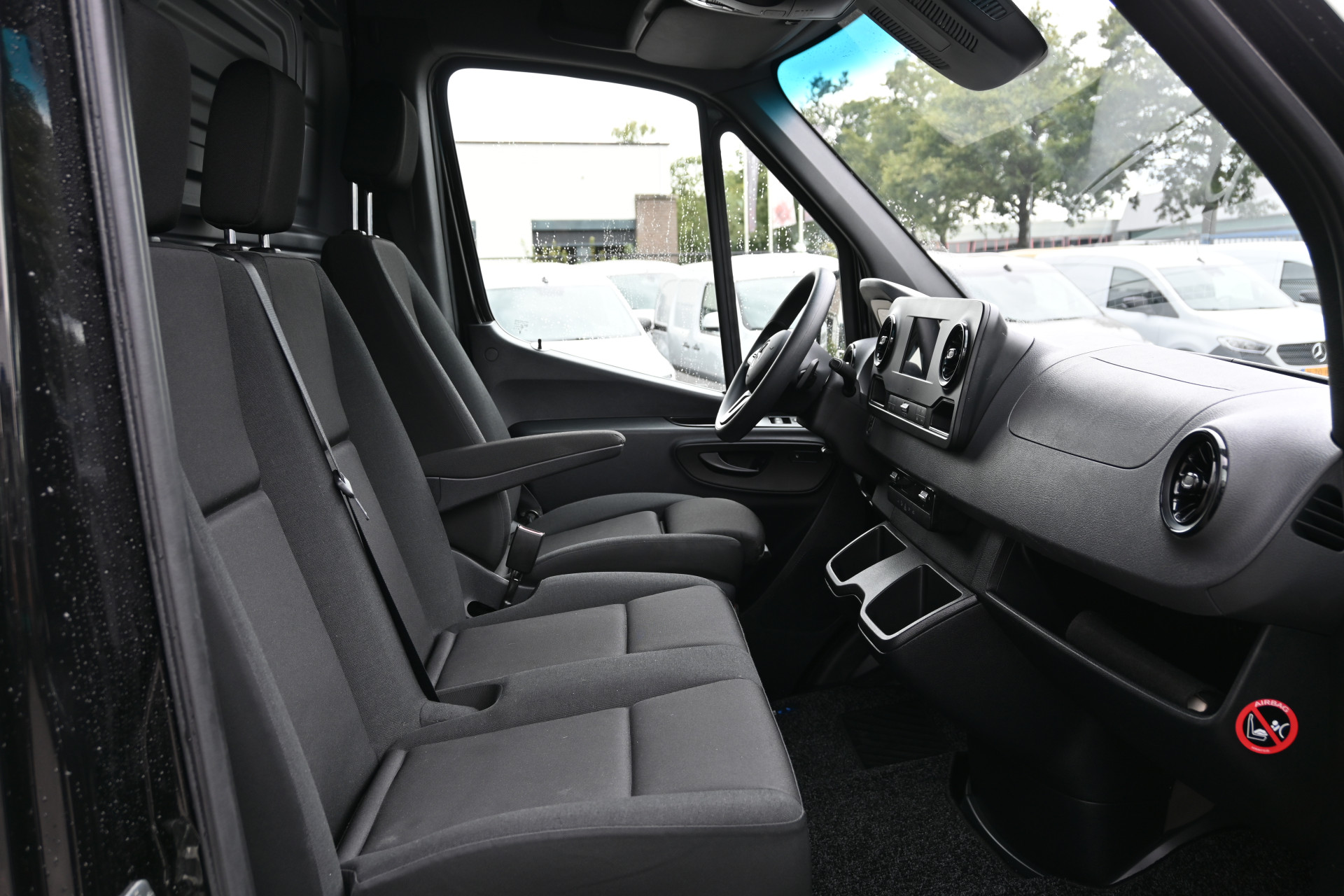 Mercedes-Benz Sprinter 8
