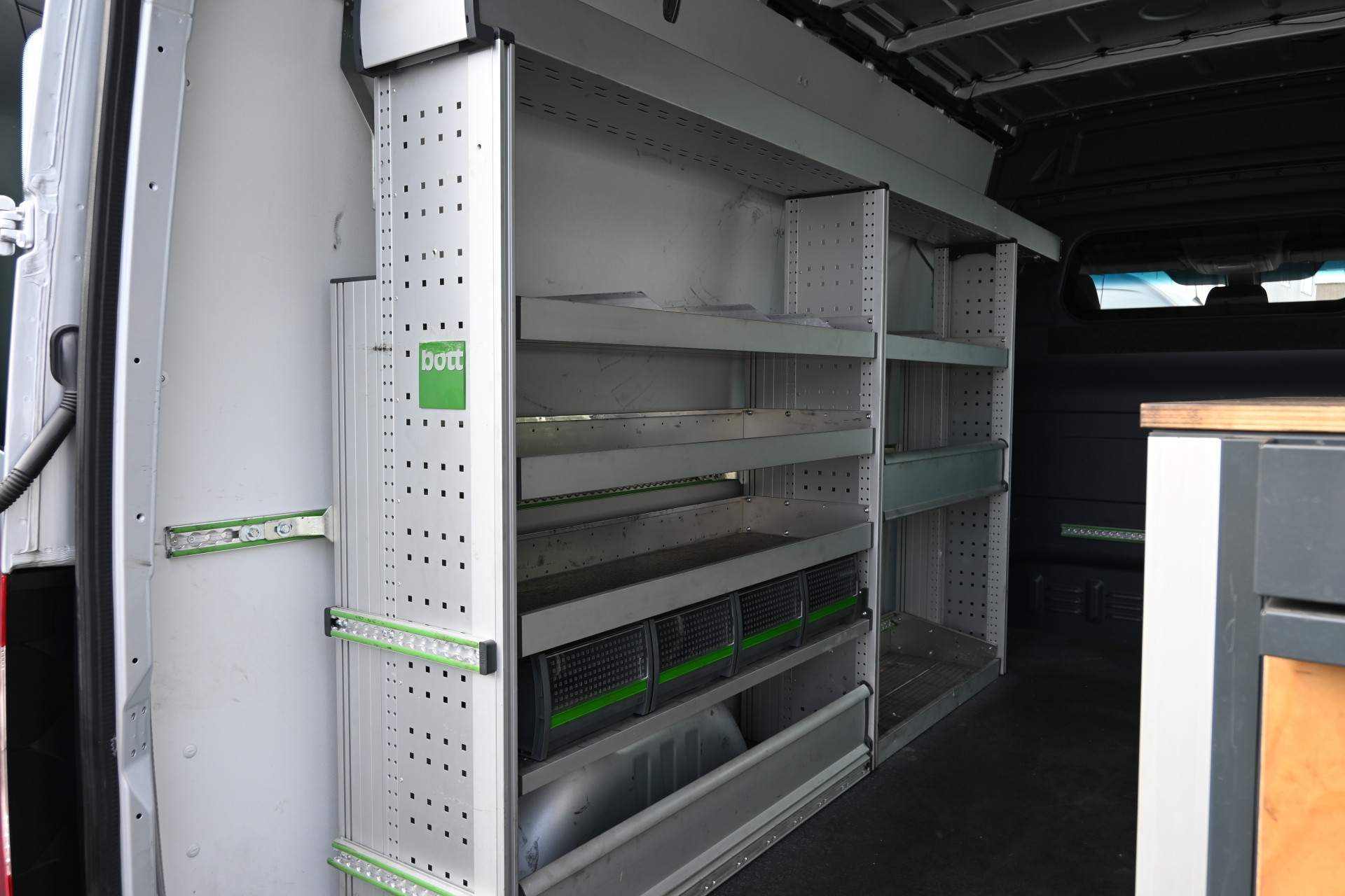 Mercedes-Benz Sprinter 10