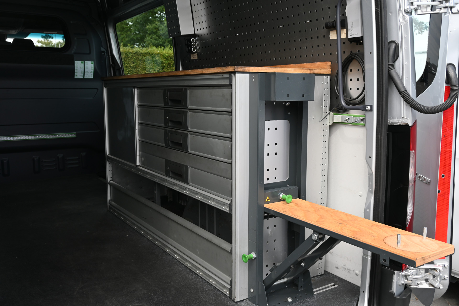 Mercedes-Benz Sprinter 12