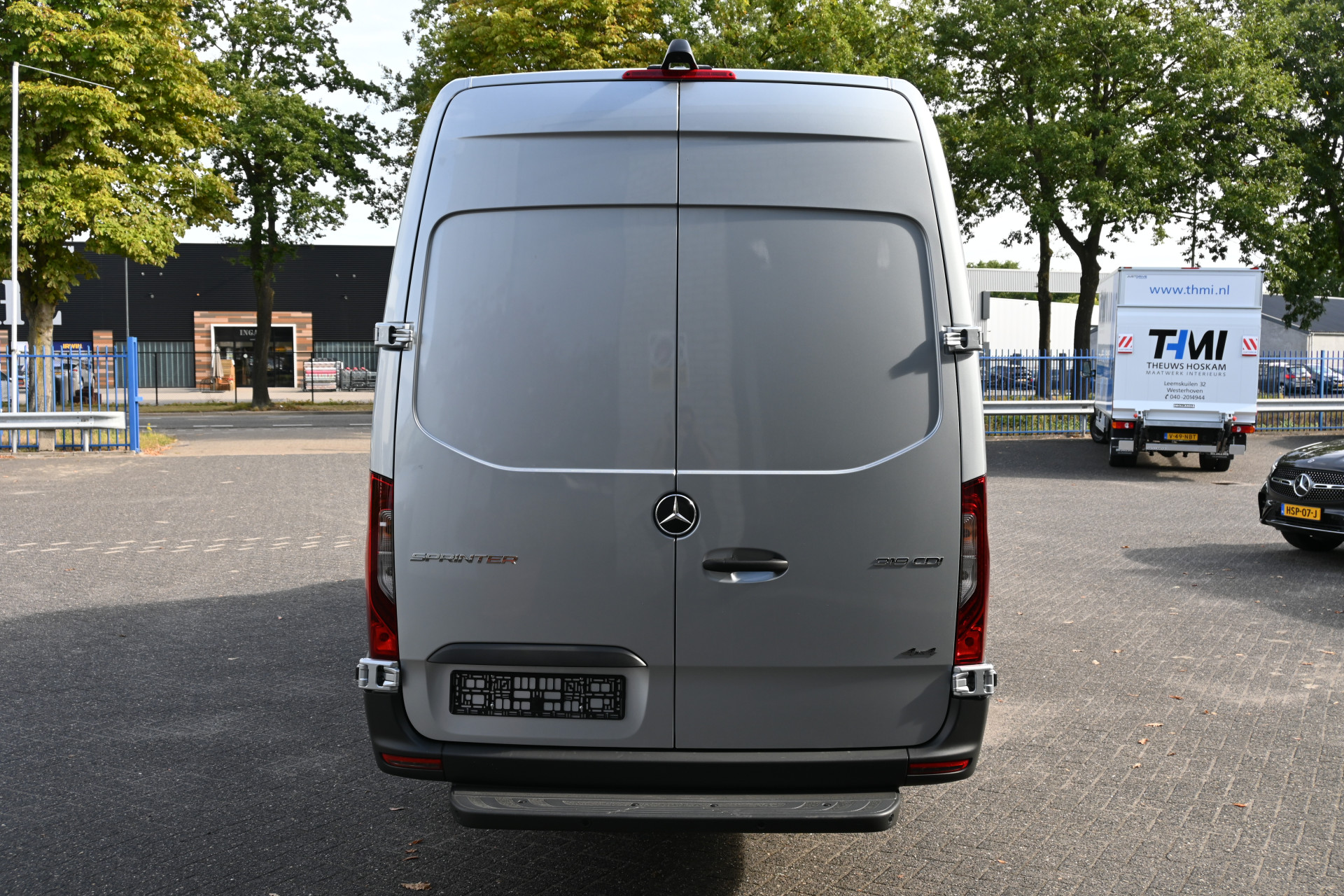 Mercedes-Benz Sprinter 11