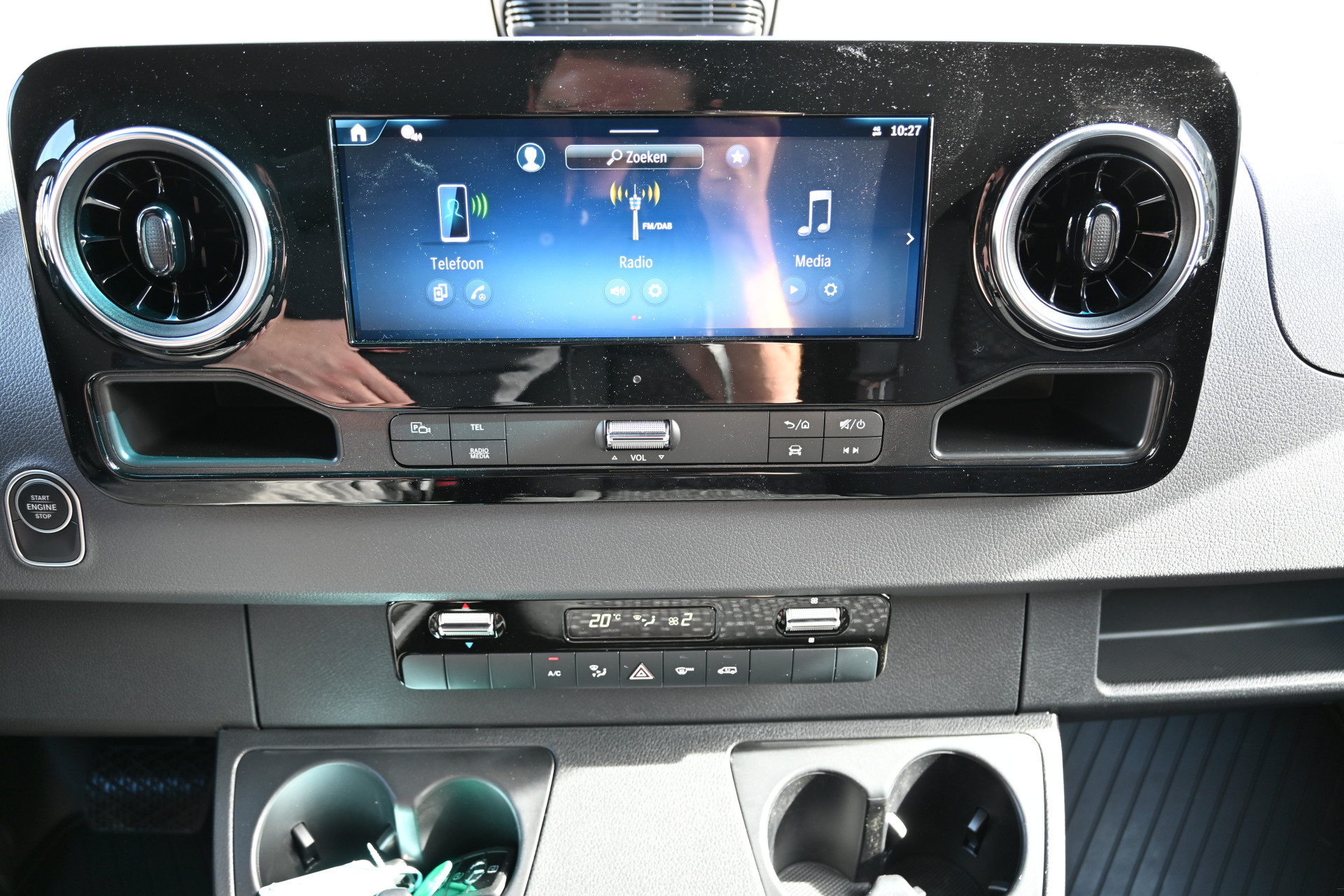 Mercedes-Benz Sprinter 4