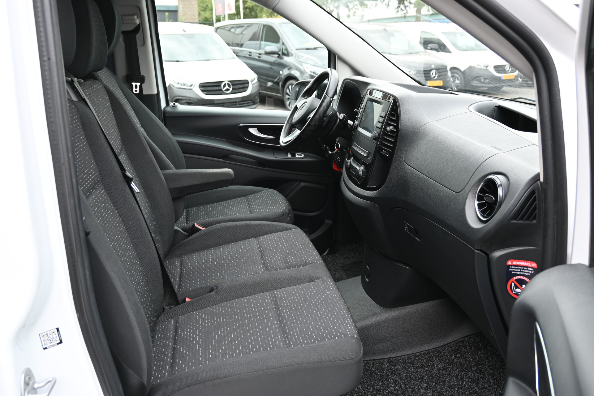 Mercedes-Benz Vito 8