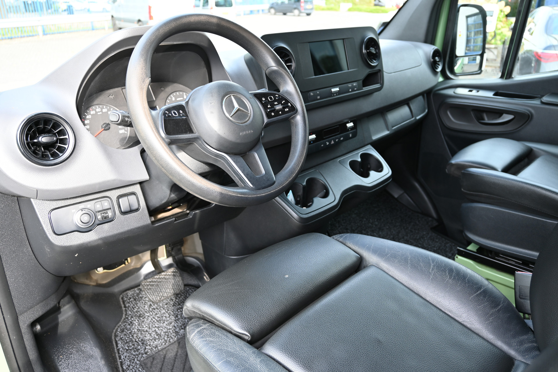 Mercedes-Benz Sprinter 3