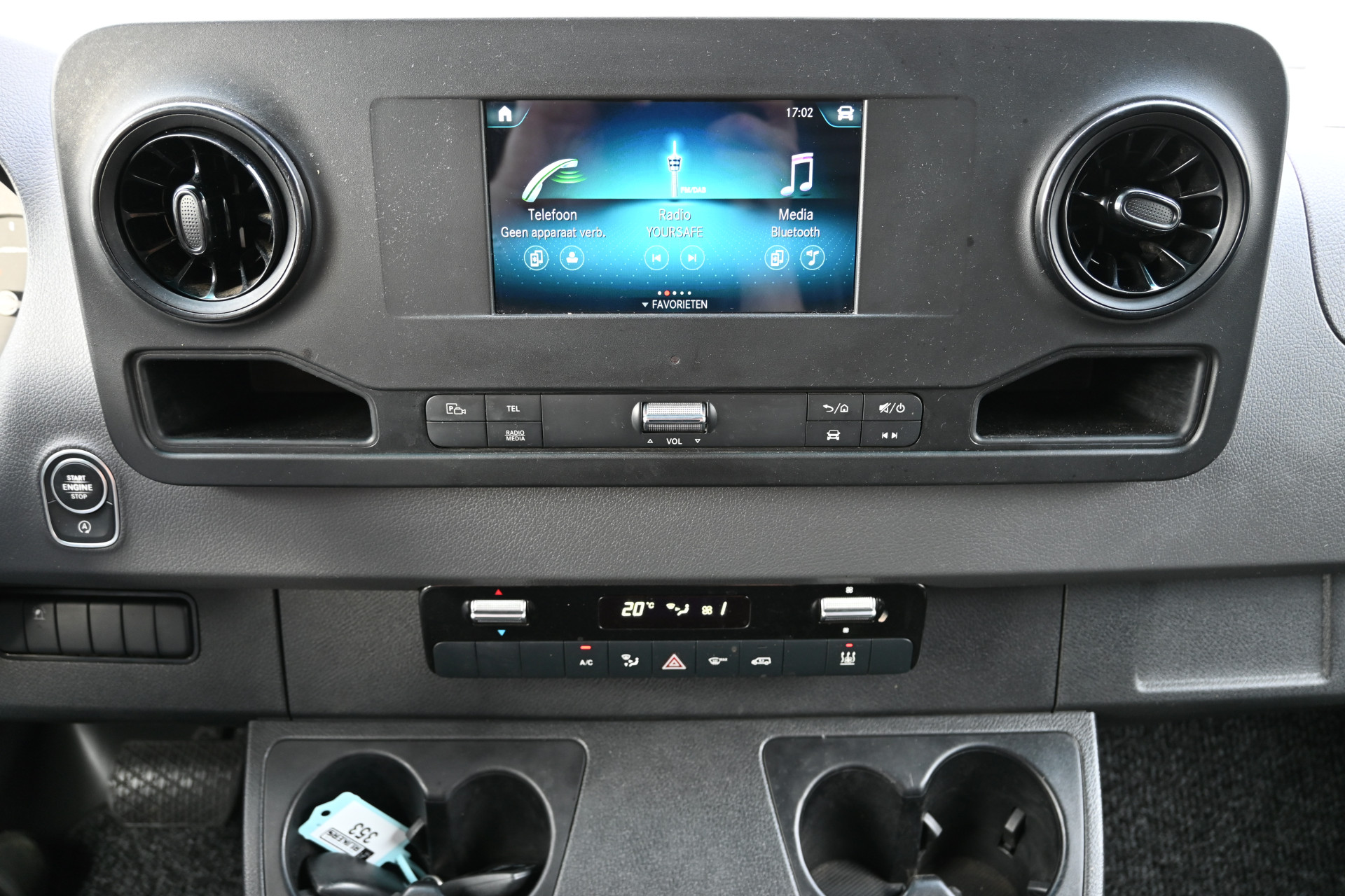 Mercedes-Benz Sprinter 4