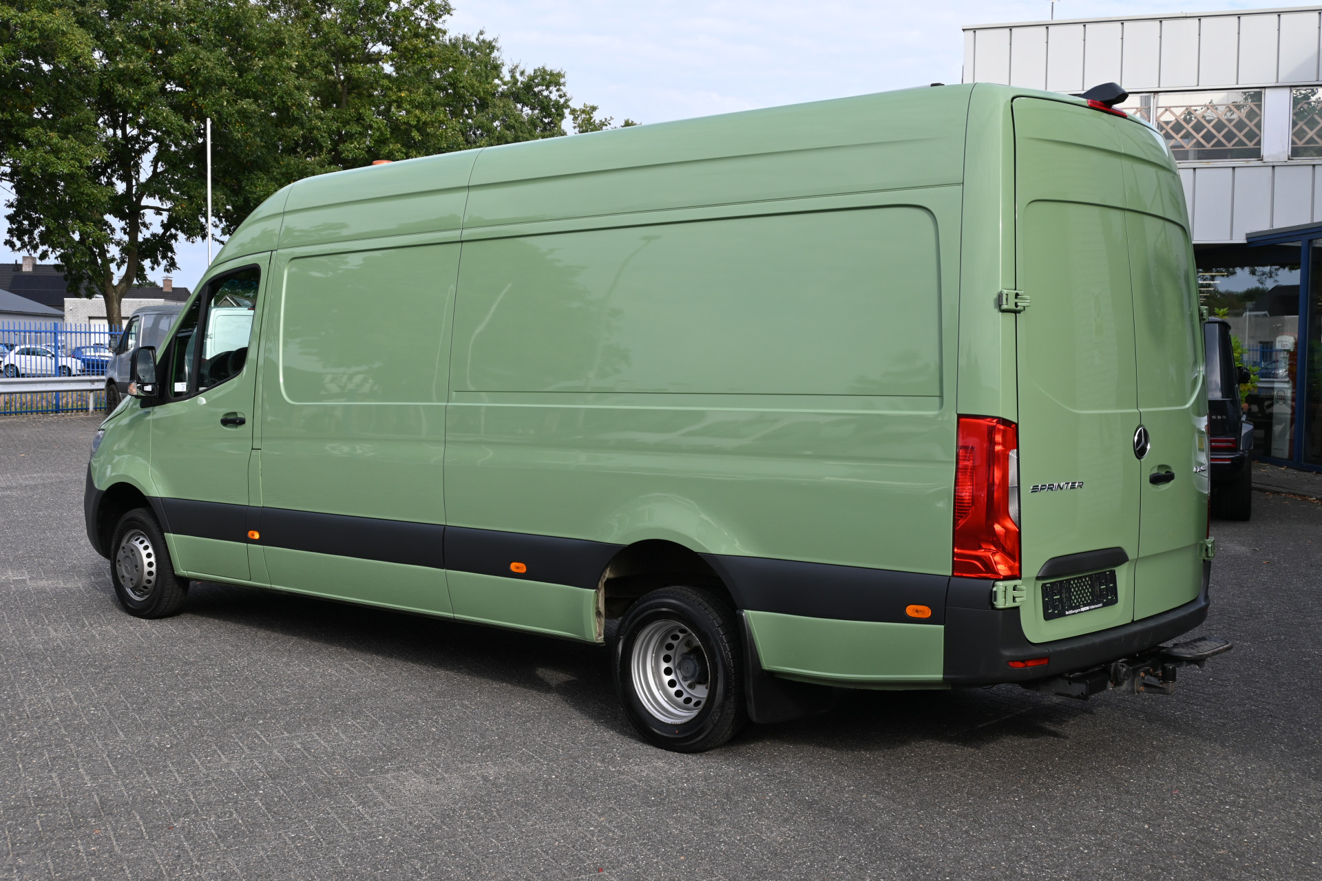 Mercedes-Benz Sprinter 9