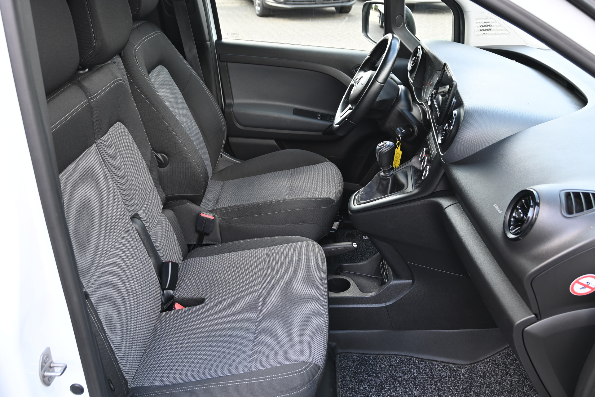 Mercedes-Benz Citan 8