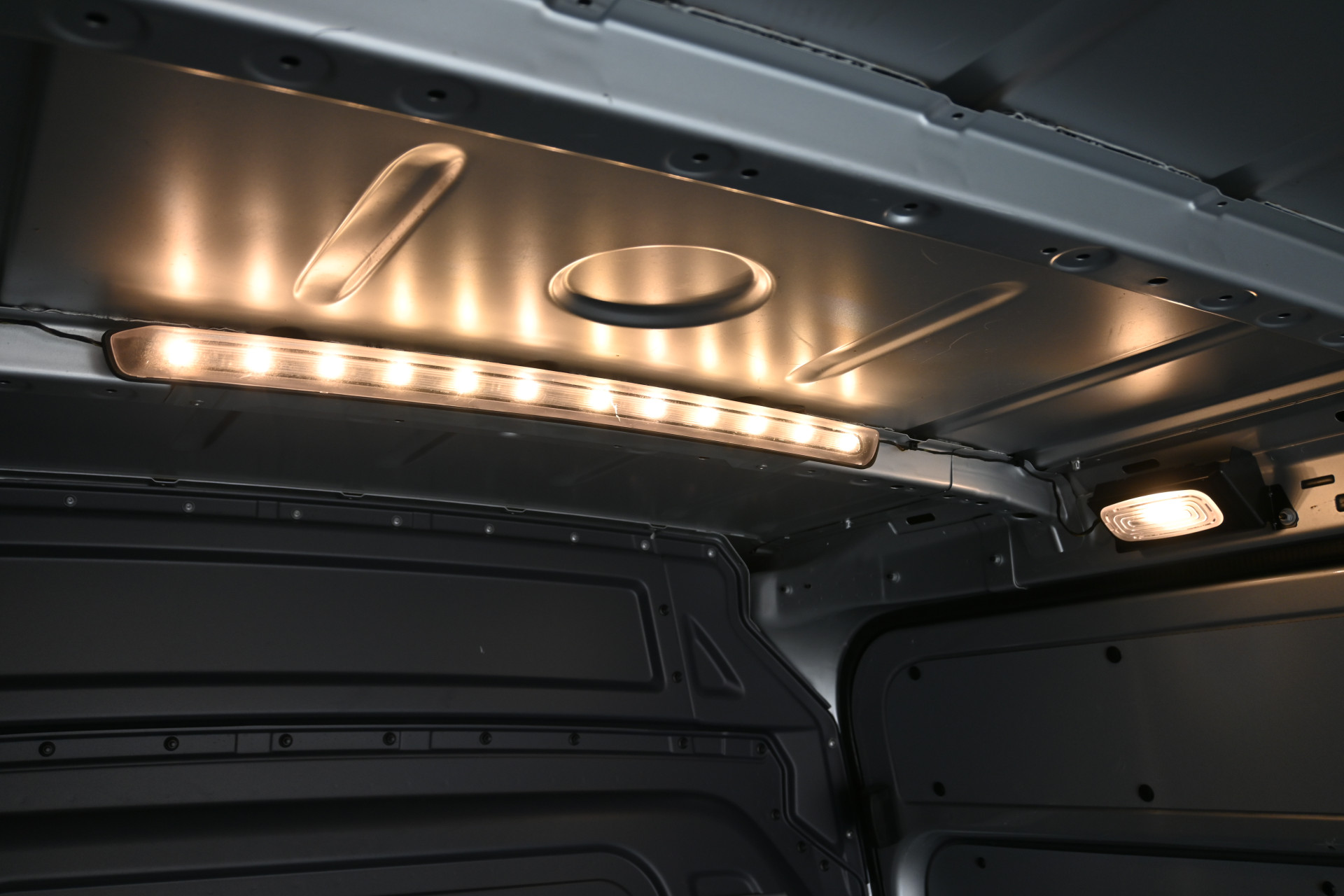 Mercedes-Benz Sprinter 13