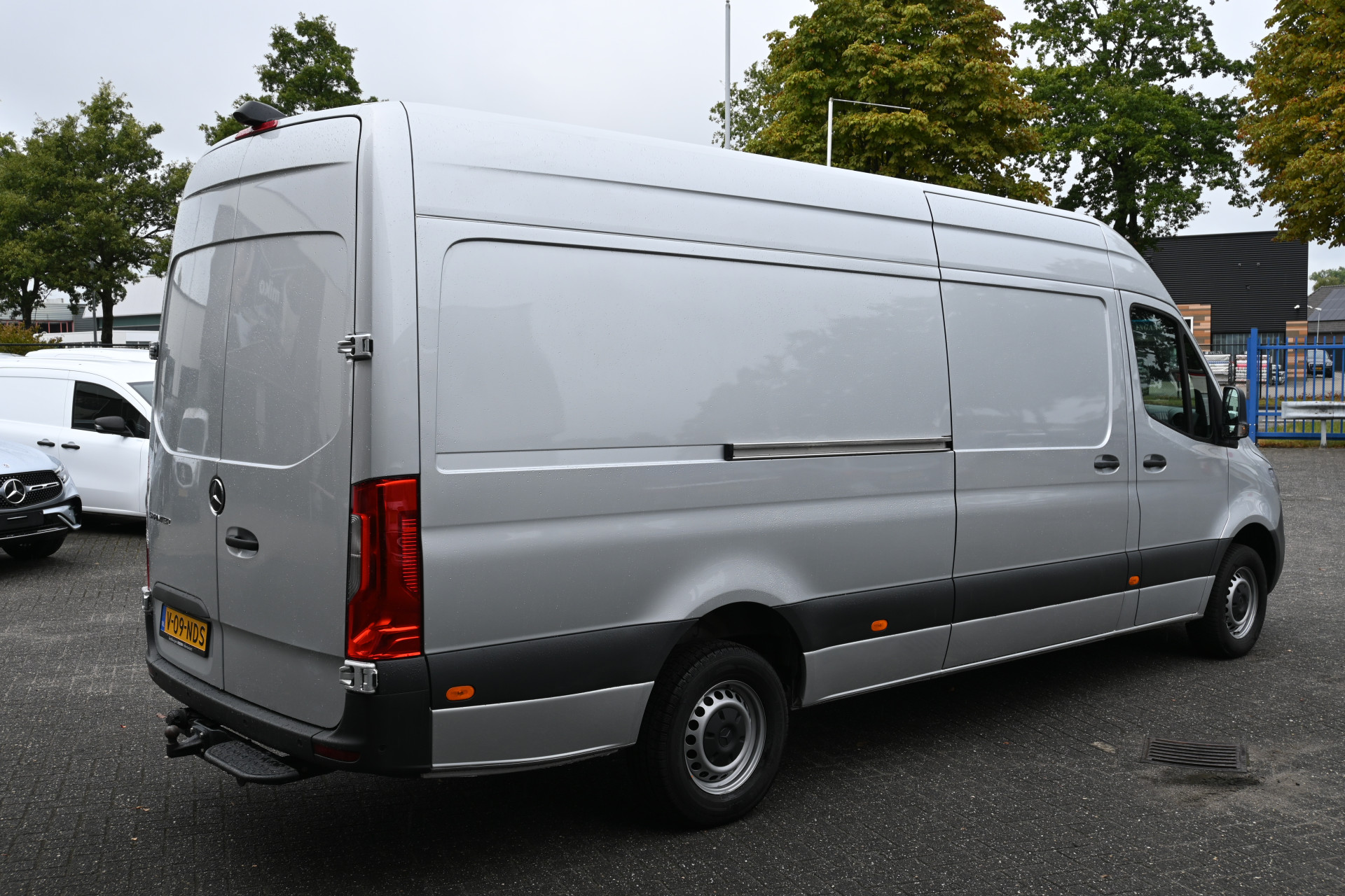 Mercedes-Benz Sprinter 2