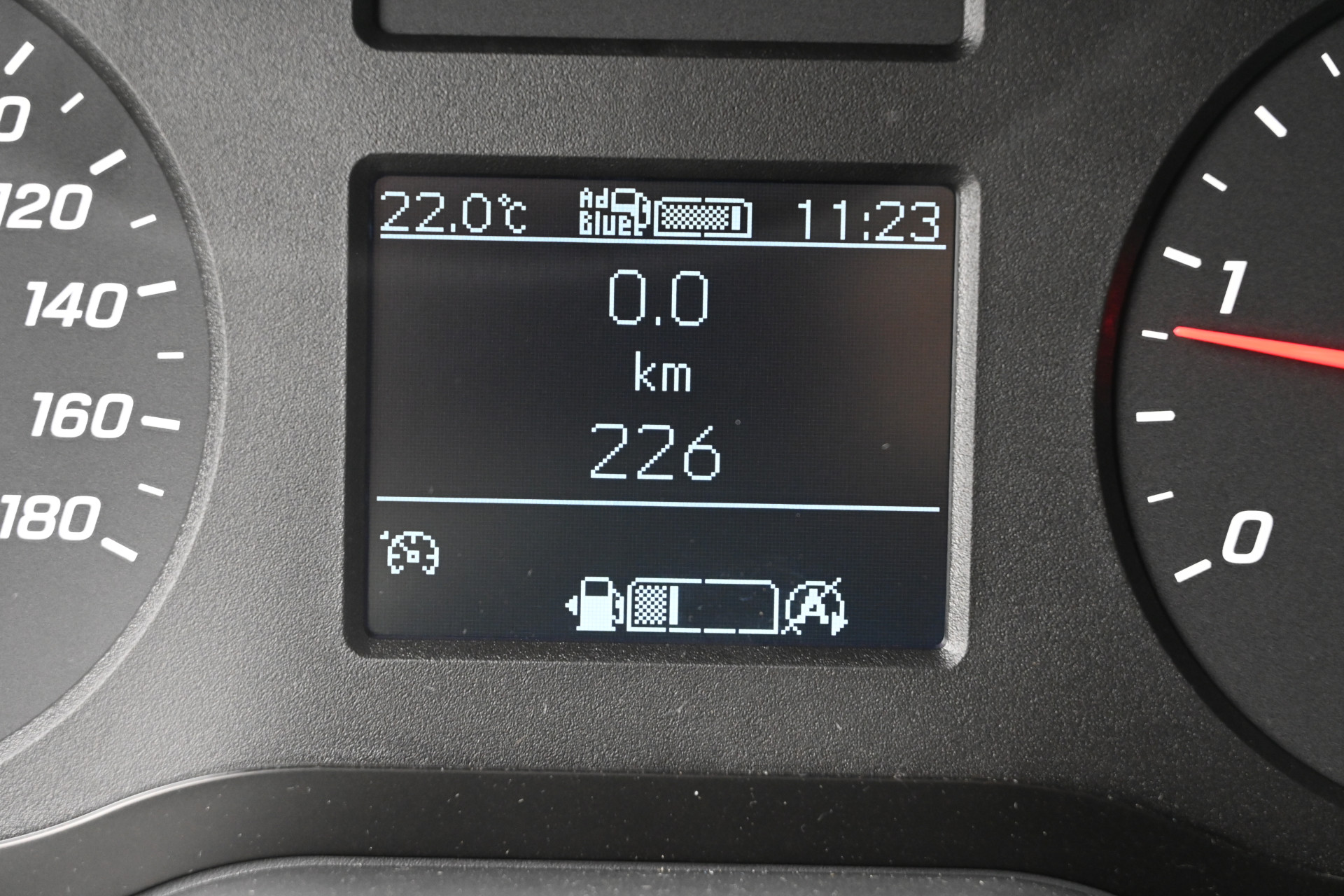 Mercedes-Benz Sprinter 16