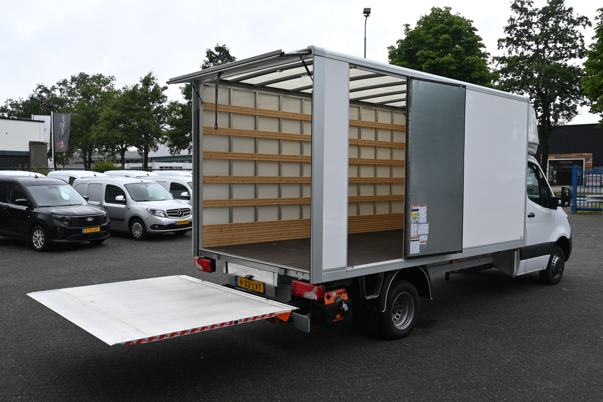 Mercedes-Benz Sprinter 2