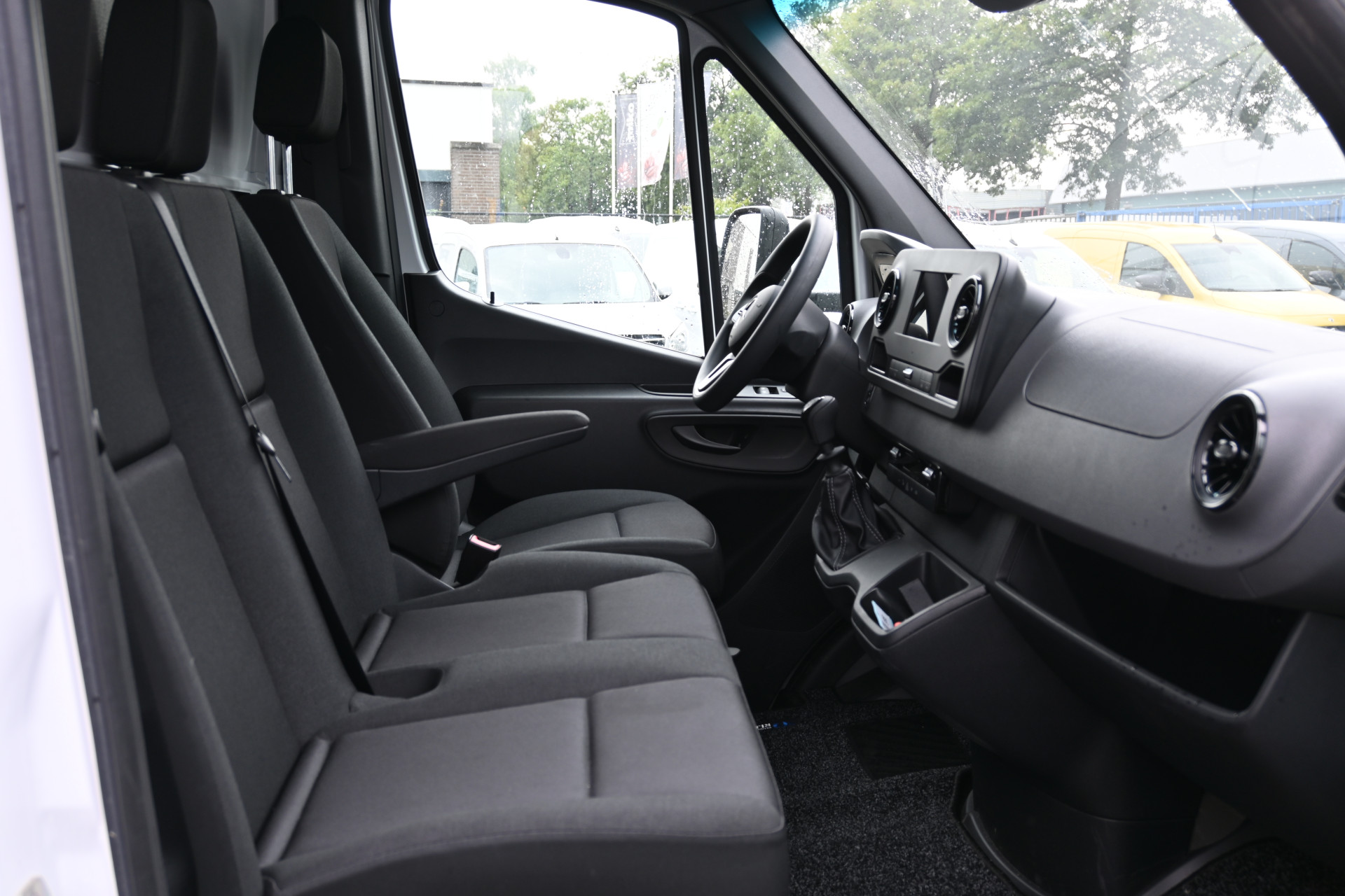 Mercedes-Benz Sprinter 8