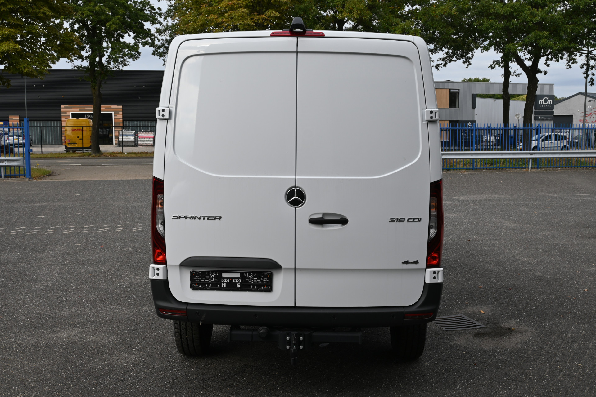 Mercedes-Benz Sprinter 11