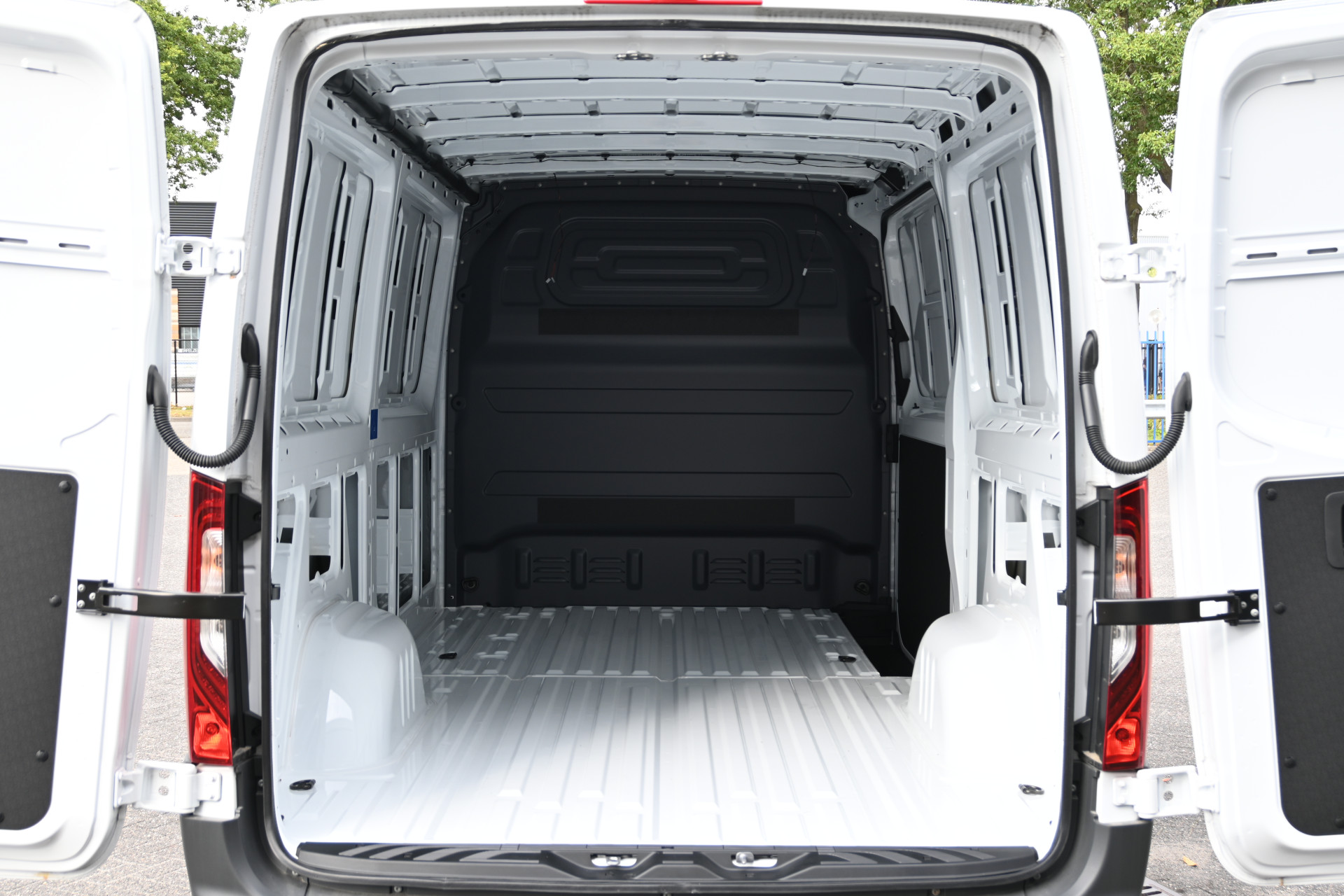 Mercedes-Benz Sprinter 12