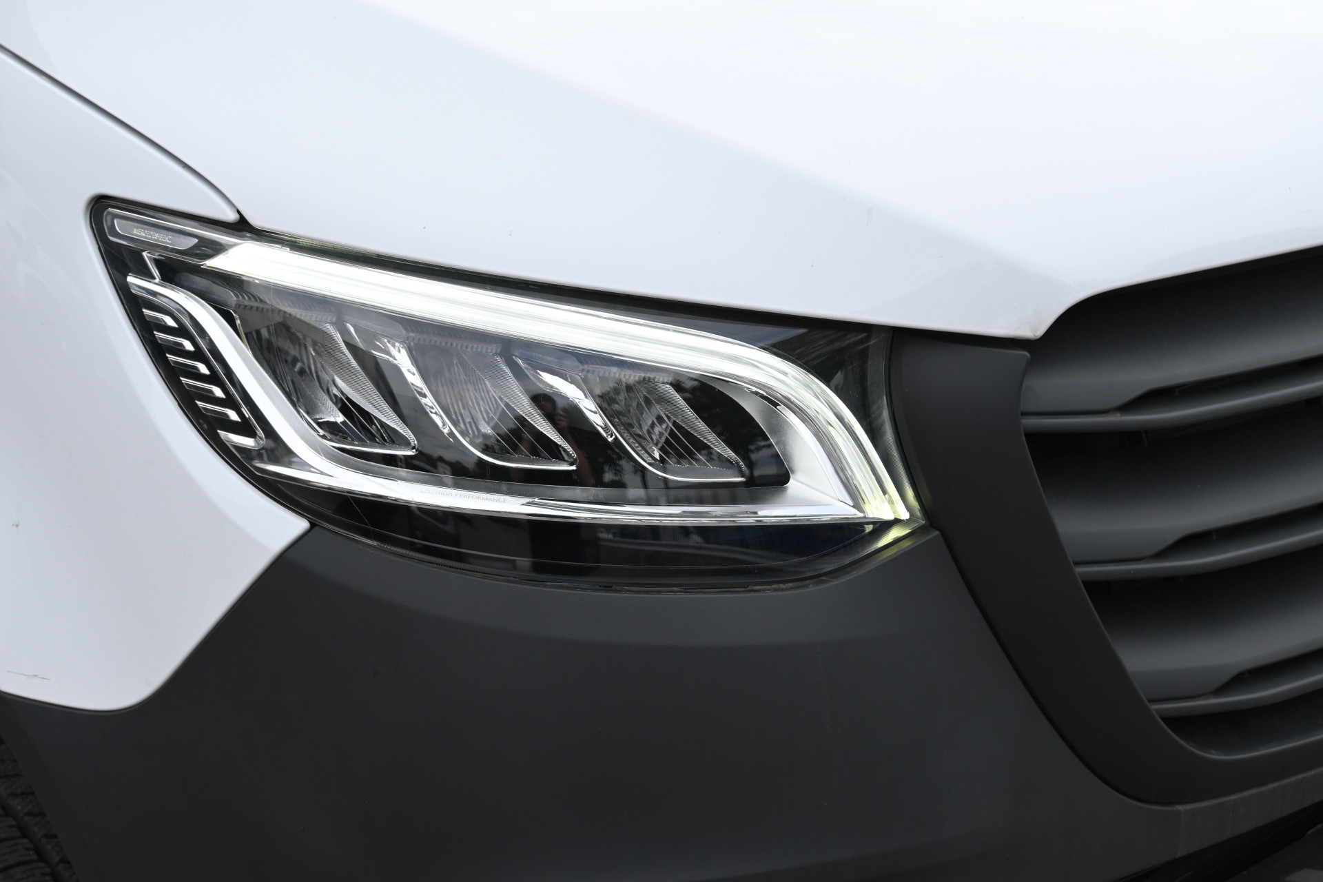 Mercedes-Benz Sprinter 9