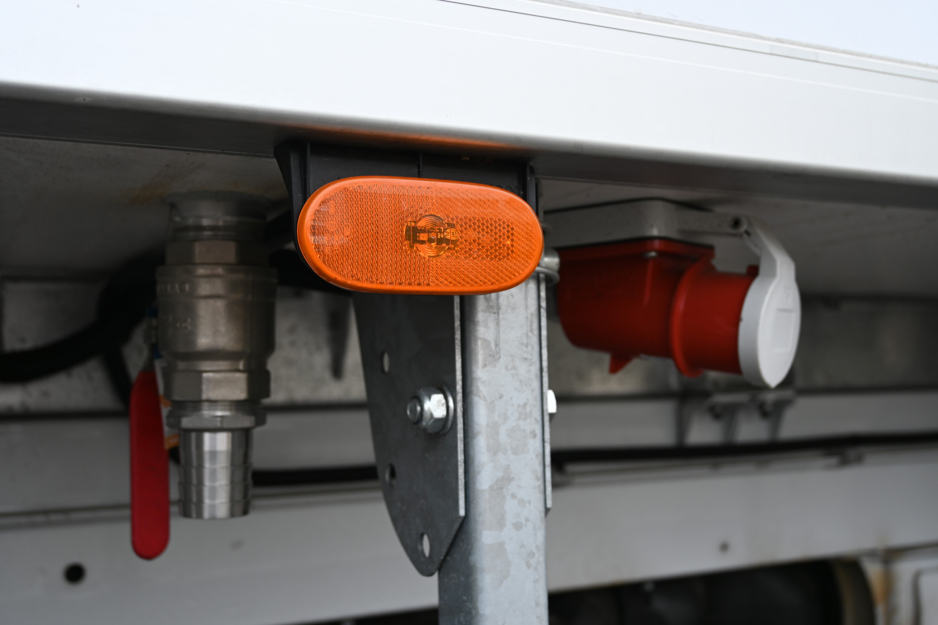 Mercedes-Benz Sprinter 13