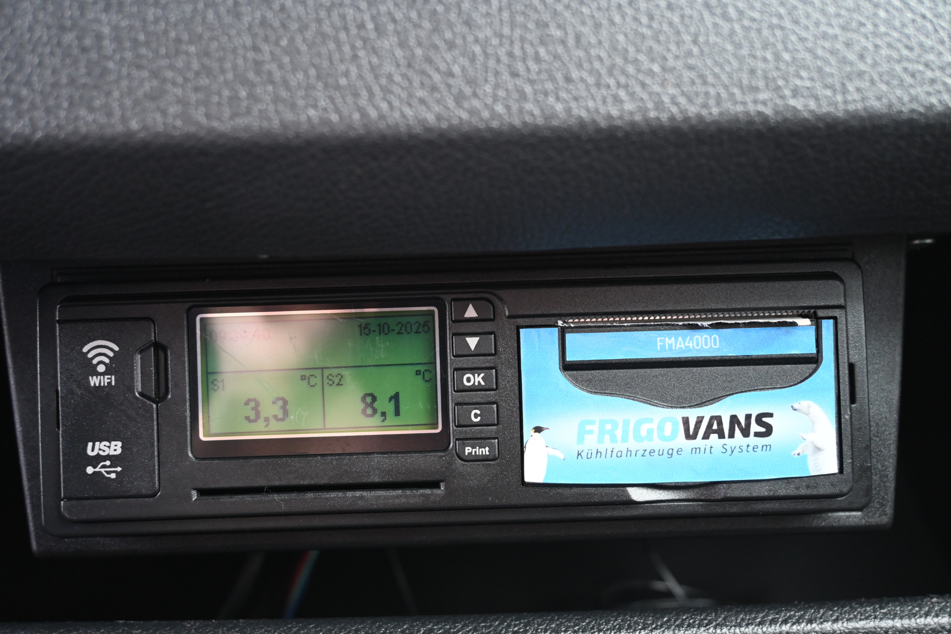 Mercedes-Benz Sprinter 16