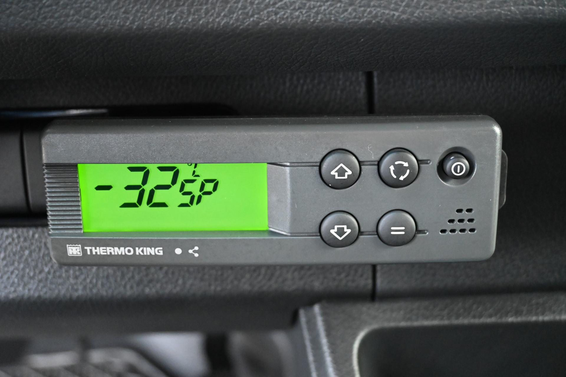 Mercedes-Benz Sprinter 16