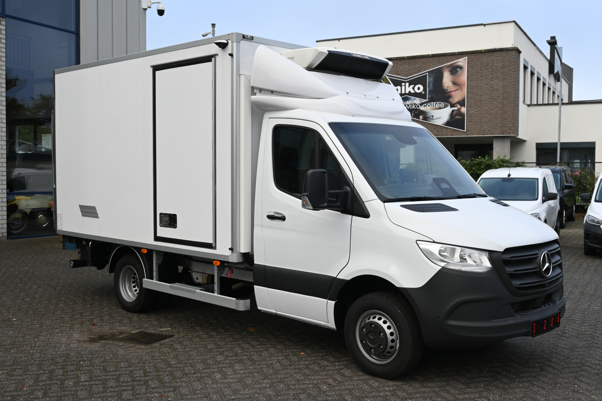 Mercedes-Benz Sprinter 8