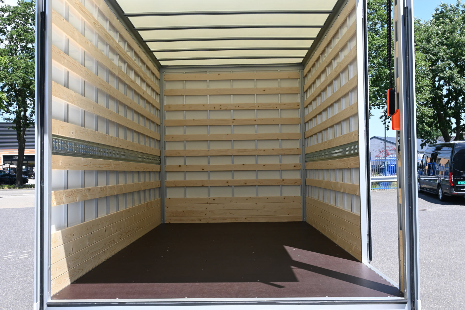 Mercedes-Benz Sprinter 10