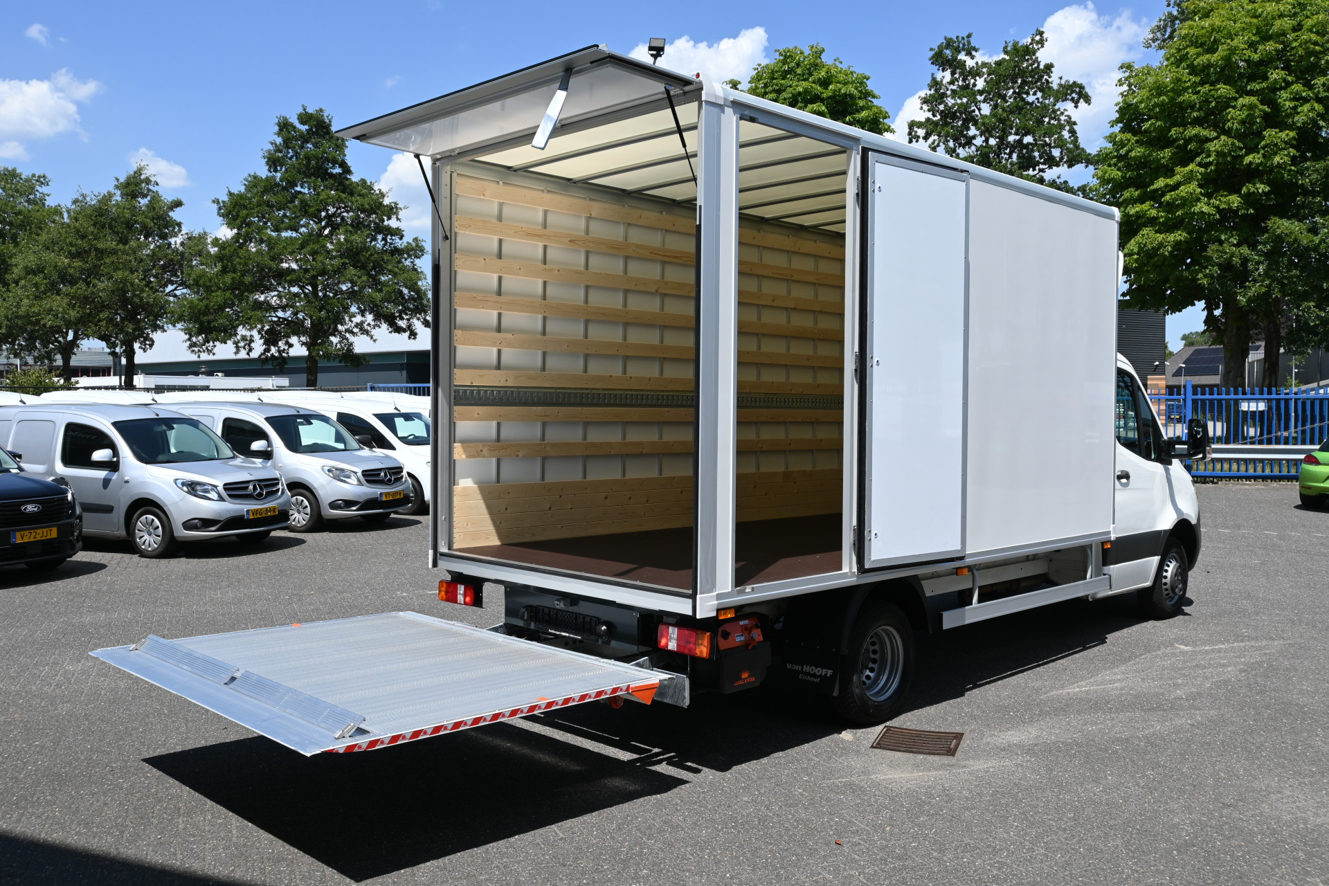 Mercedes-Benz Sprinter 2