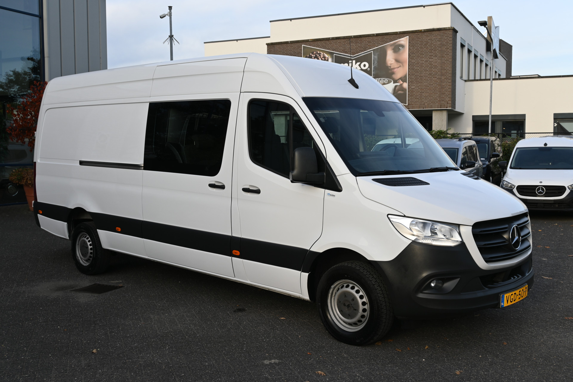 Mercedes-Benz Sprinter 8