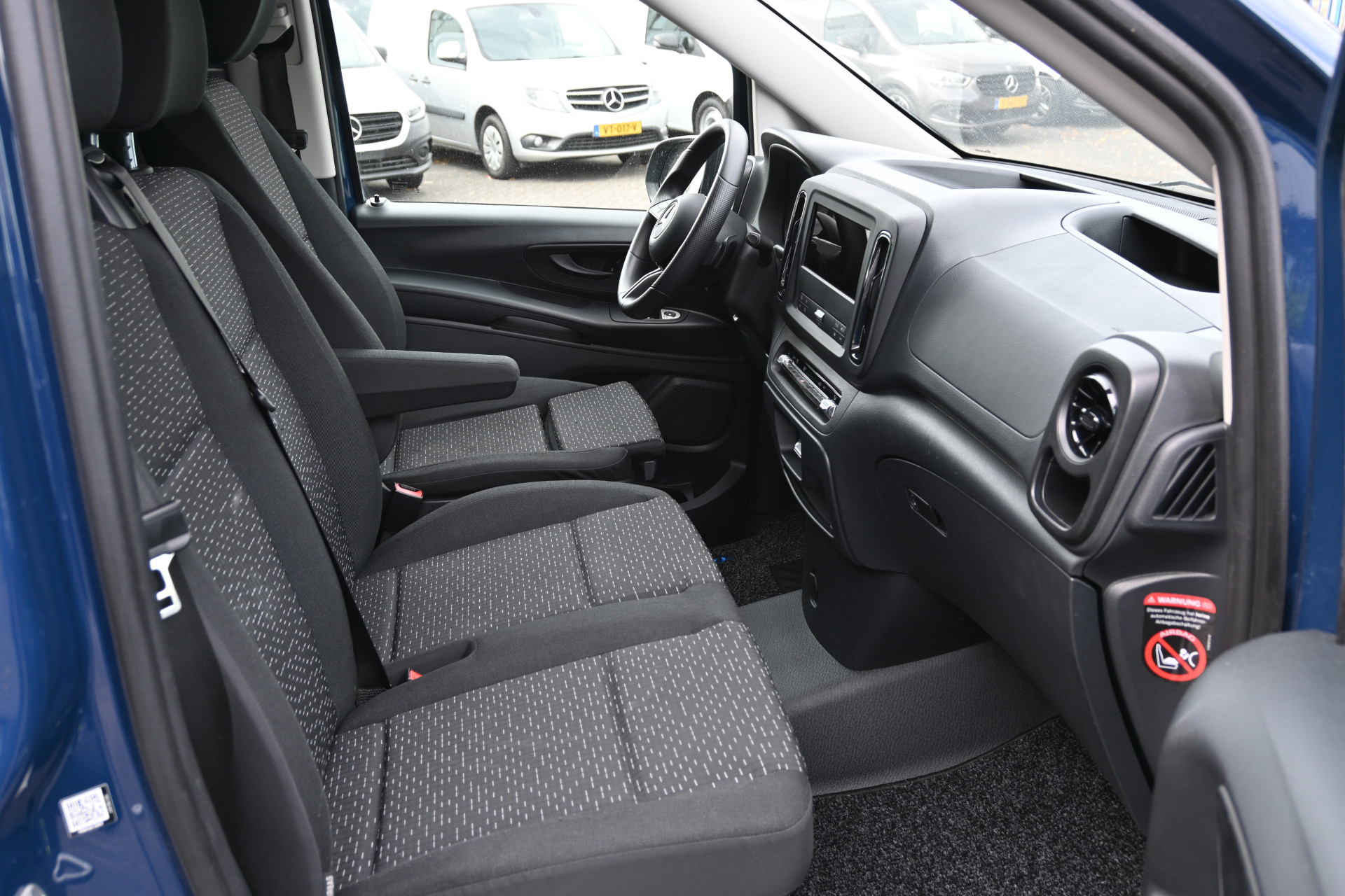 Mercedes-Benz Vito 7