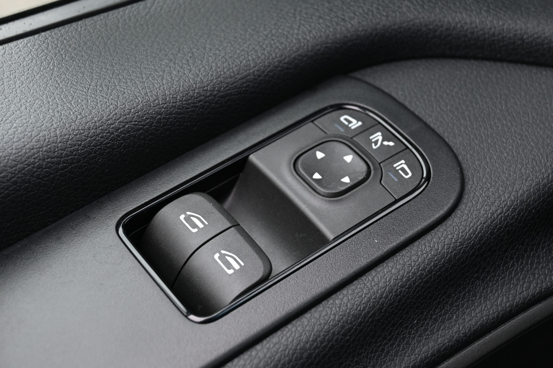 Mercedes-Benz Sprinter 11