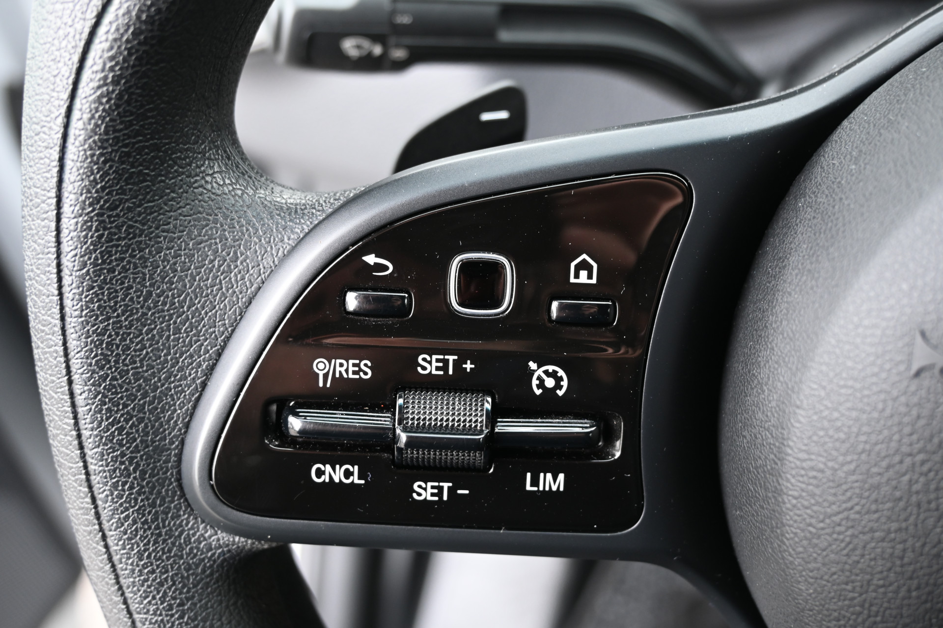 Mercedes-Benz Sprinter 14