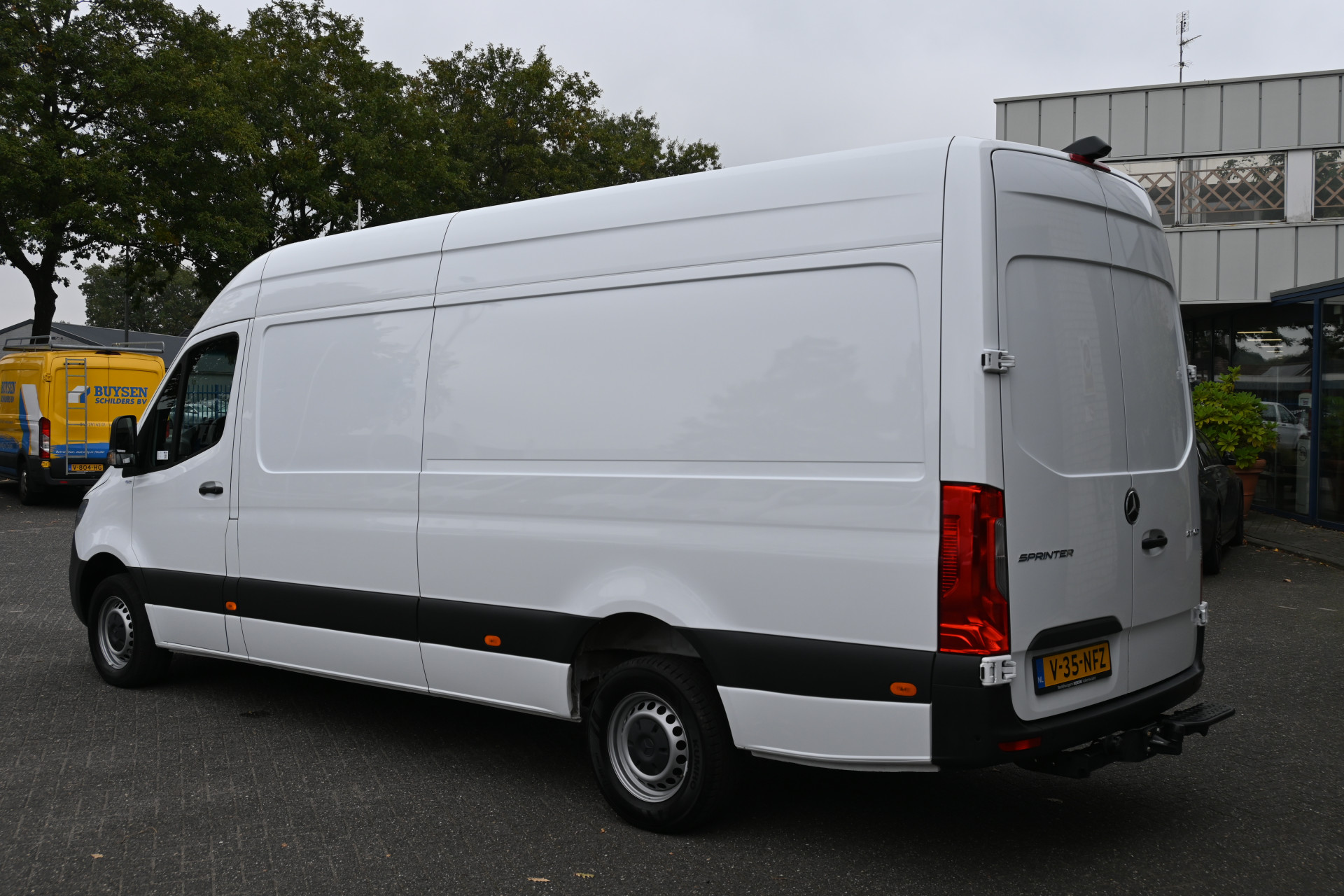 Mercedes-Benz Sprinter 9