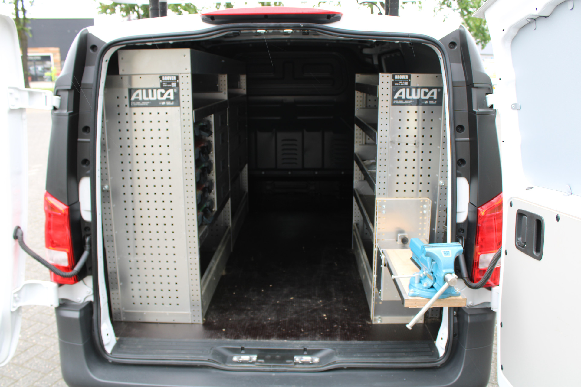 Mercedes-Benz Vito 2