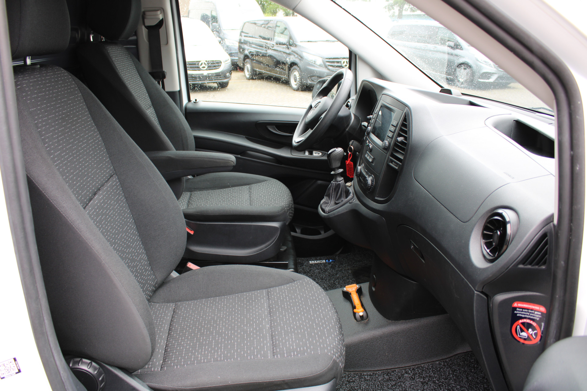 Mercedes-Benz Vito 8