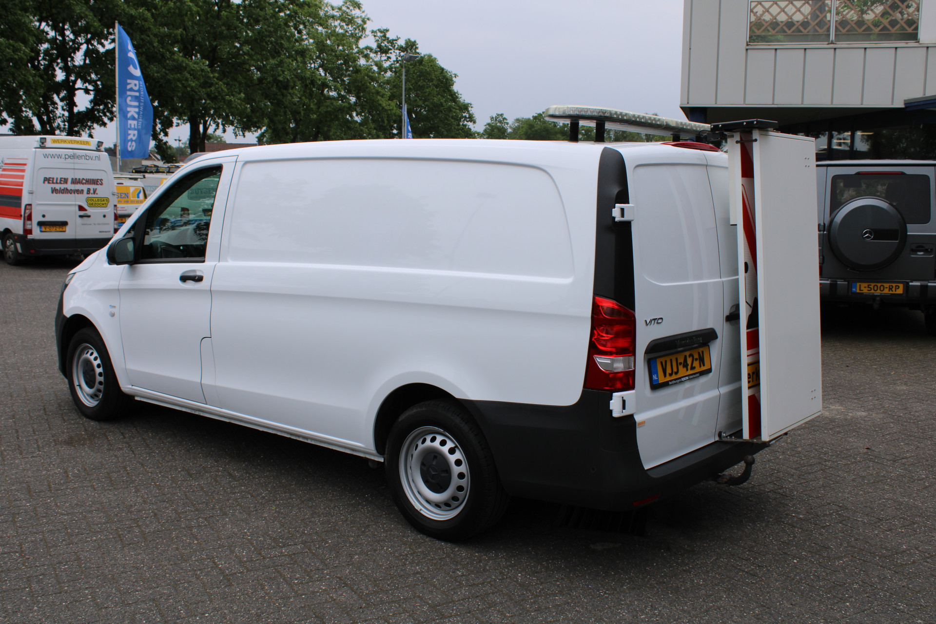 Mercedes-Benz Vito 9