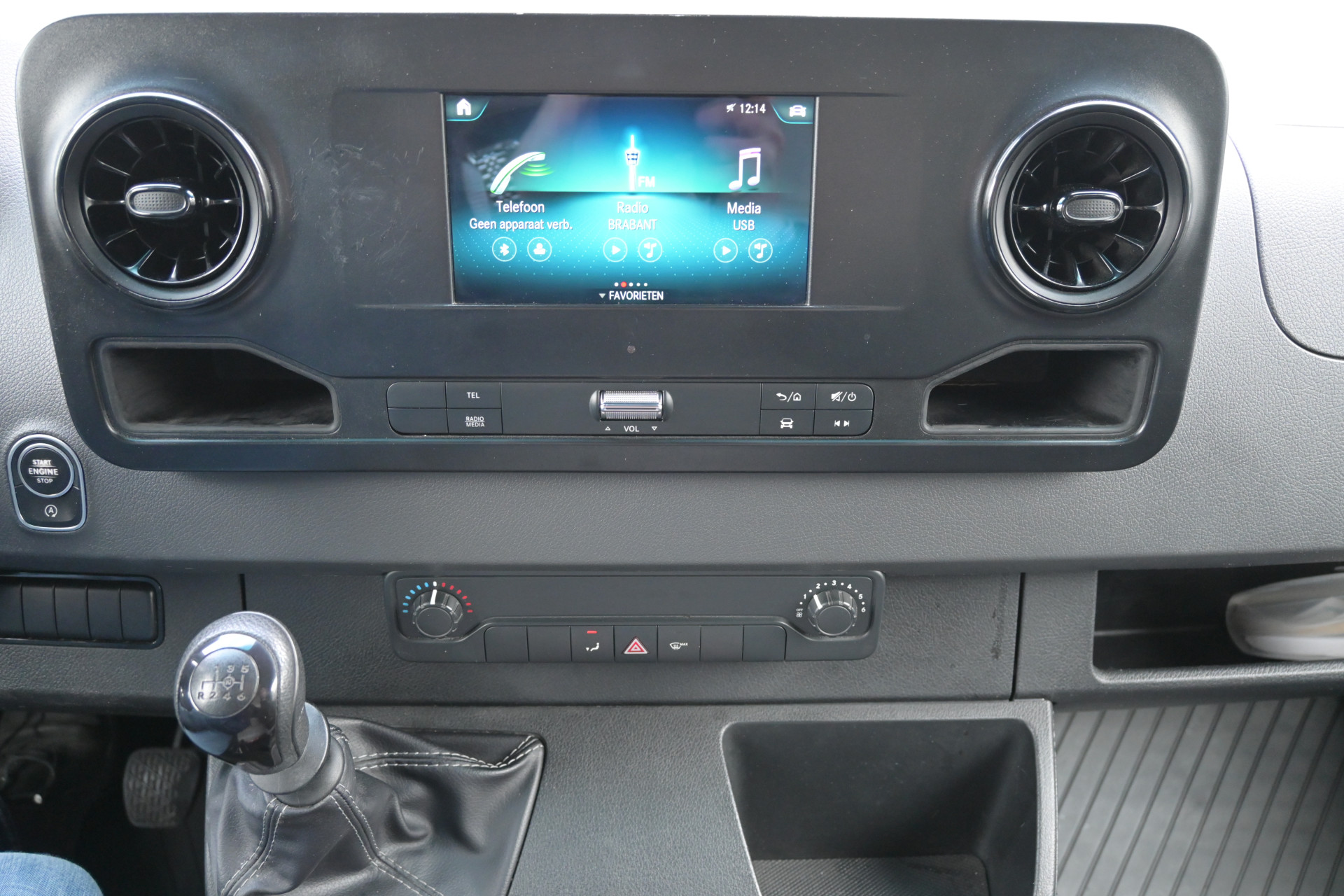 Mercedes-Benz Sprinter 4