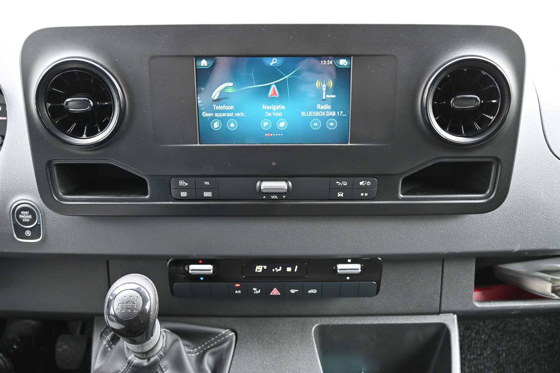 Mercedes-Benz Sprinter 4