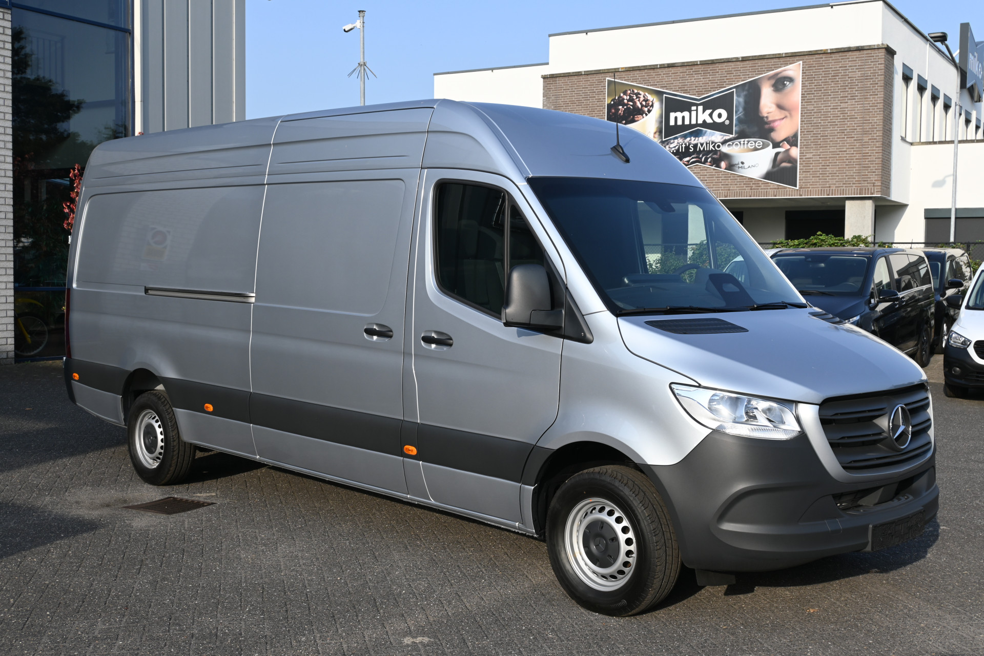 Mercedes-Benz Sprinter 8