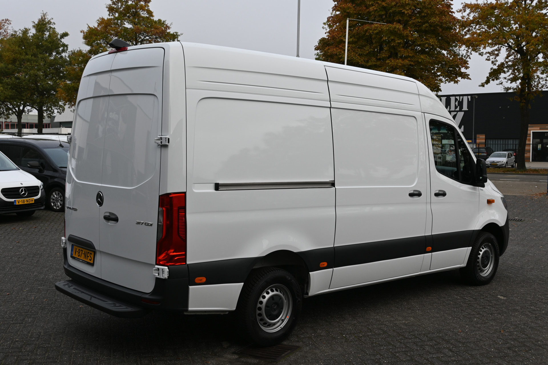 Mercedes-Benz Sprinter 2