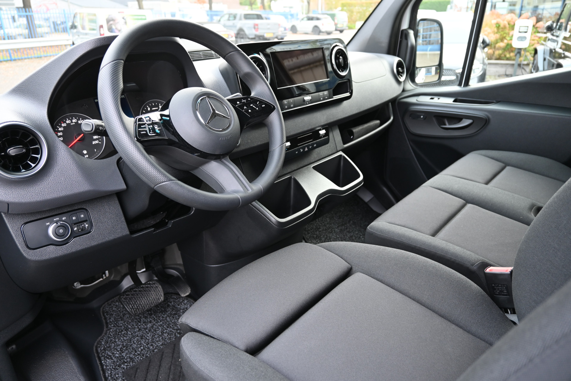 Mercedes-Benz Sprinter 3