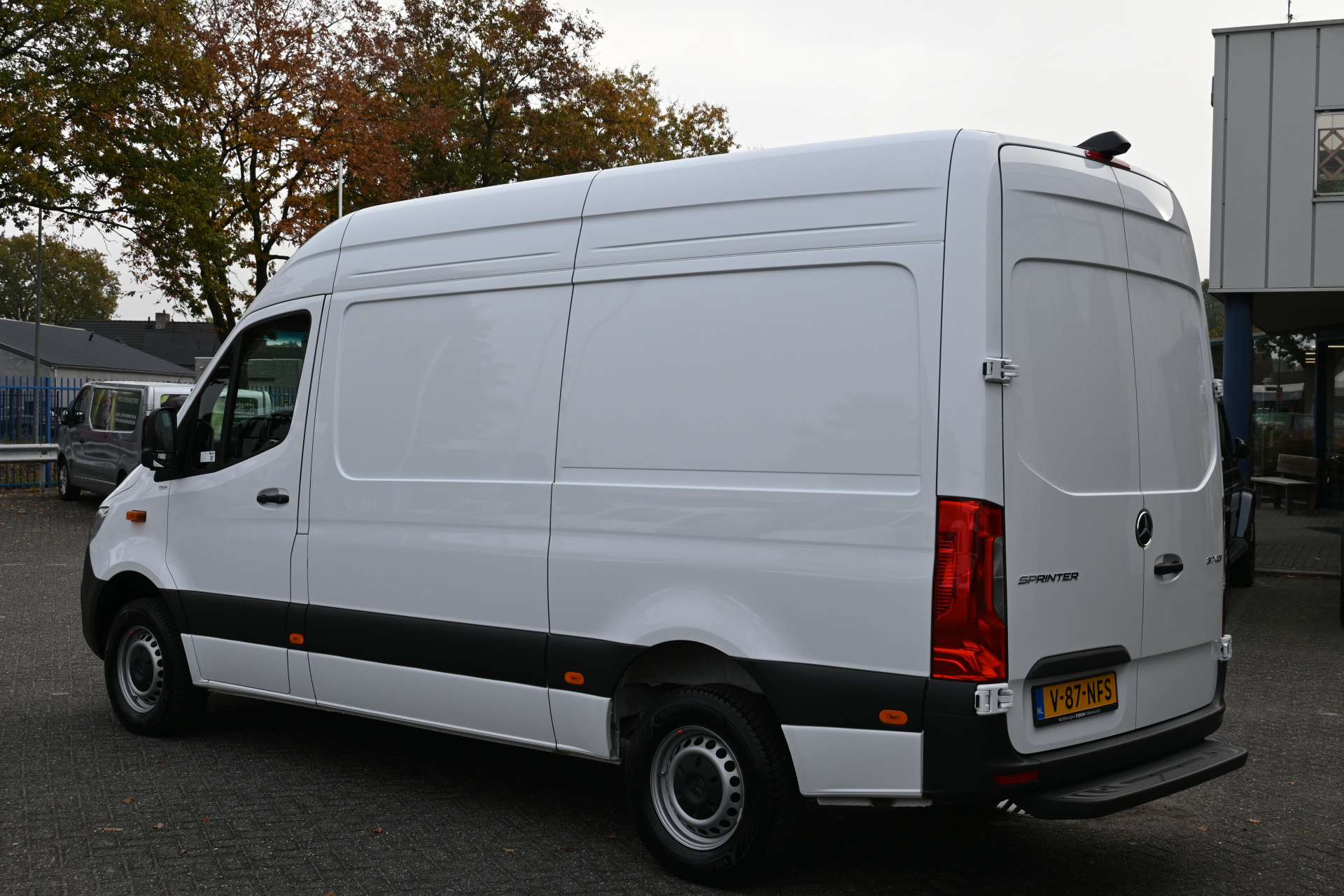 Mercedes-Benz Sprinter 9