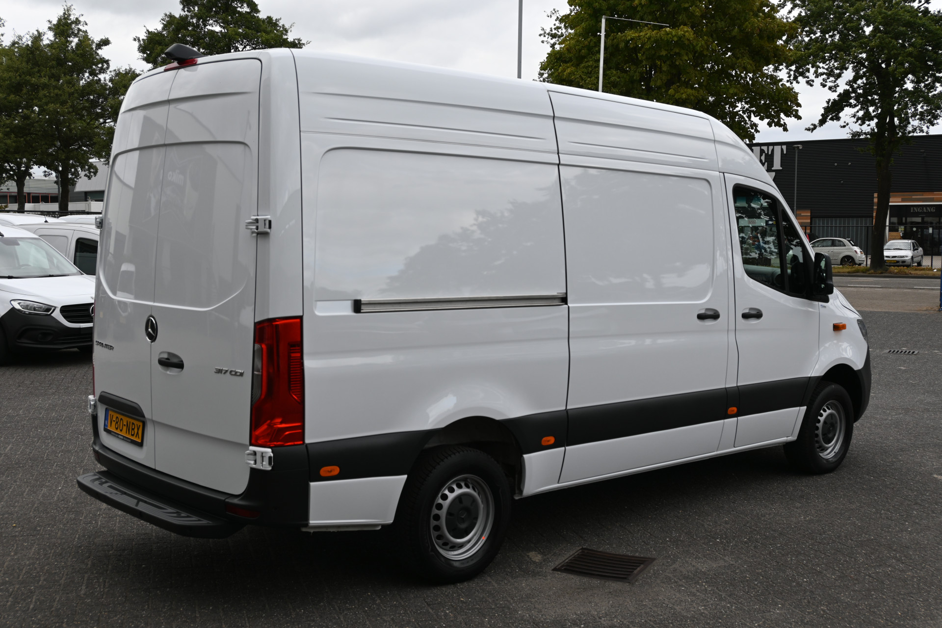 Mercedes-Benz Sprinter 1