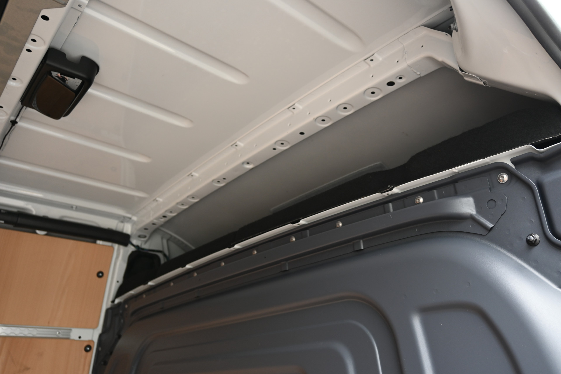 Mercedes-Benz Sprinter 11