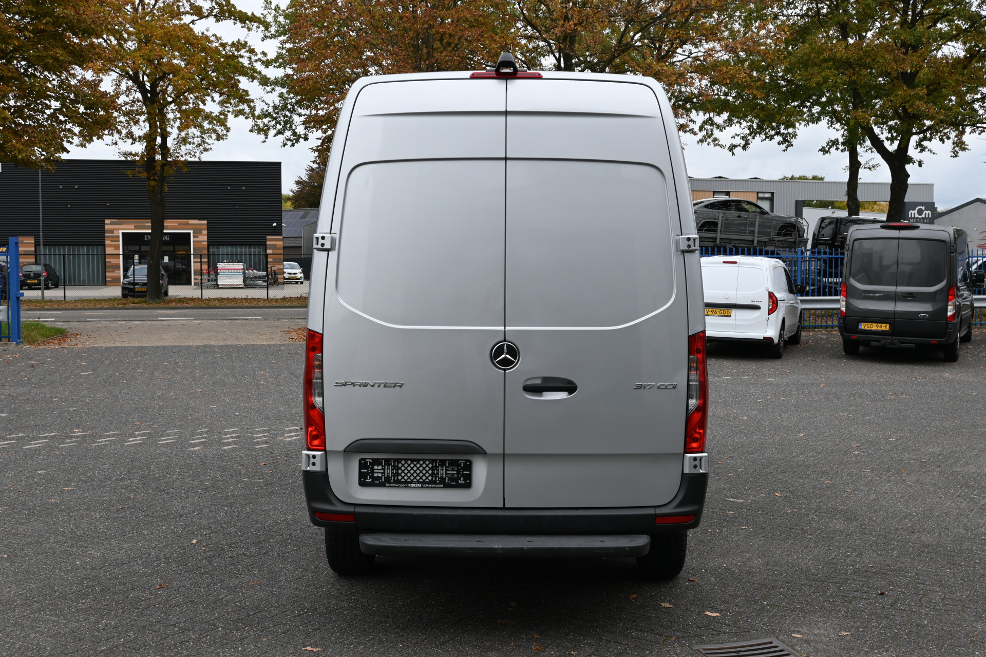 Mercedes-Benz Sprinter 10