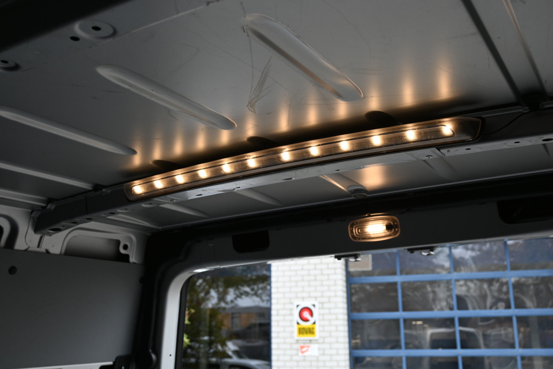 Mercedes-Benz Sprinter 12