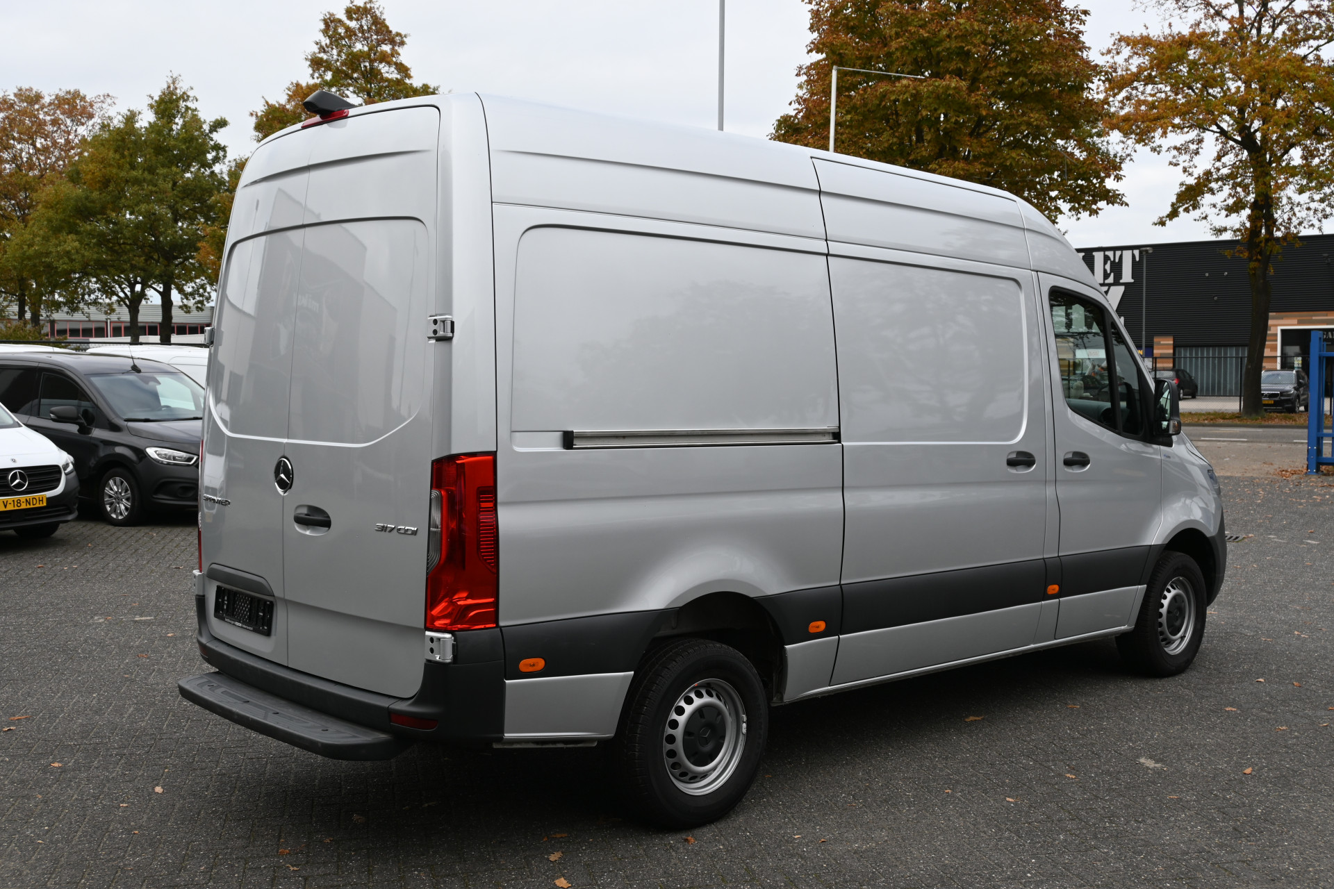 Mercedes-Benz Sprinter 2