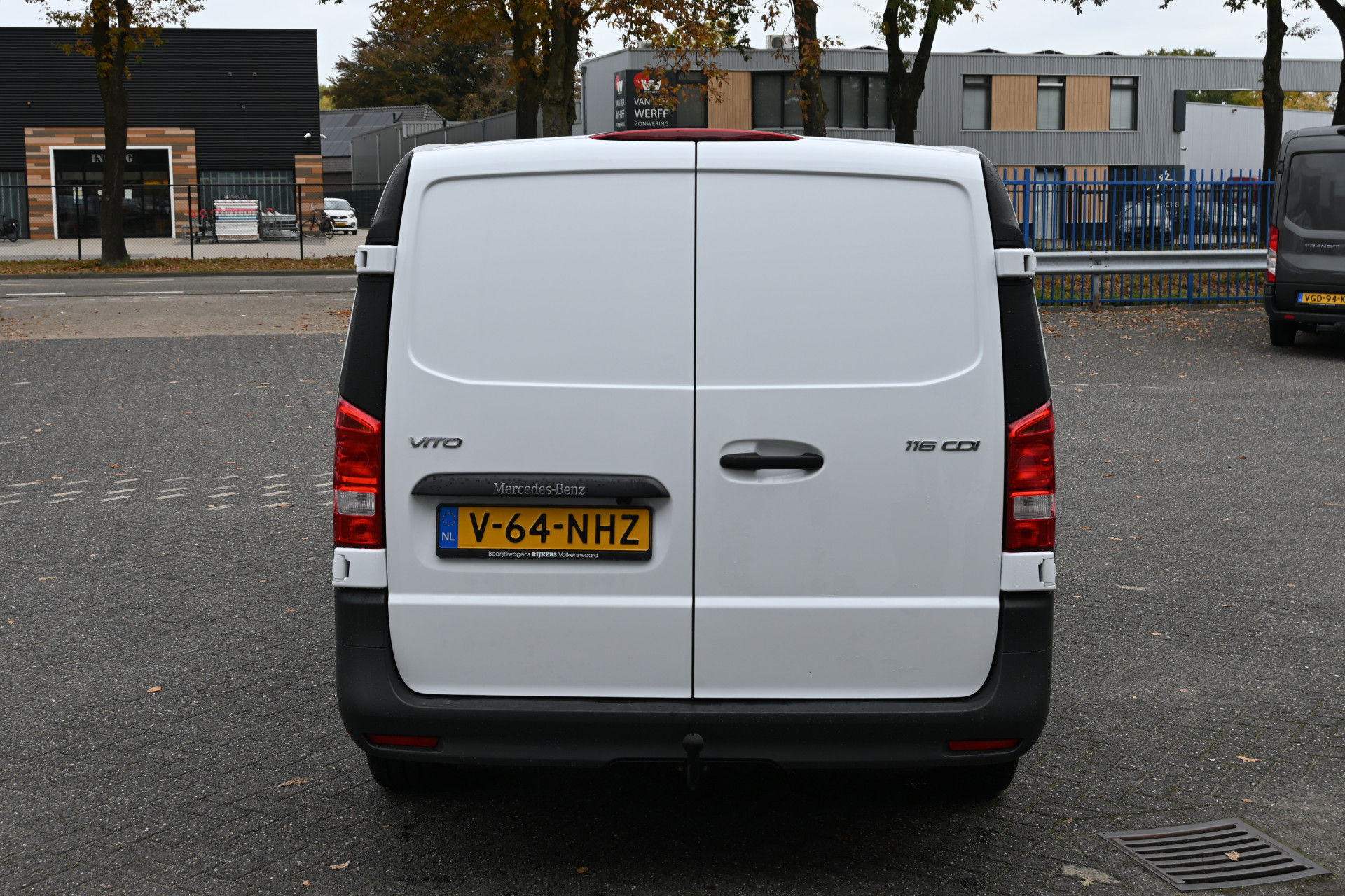 Mercedes-Benz Vito 10