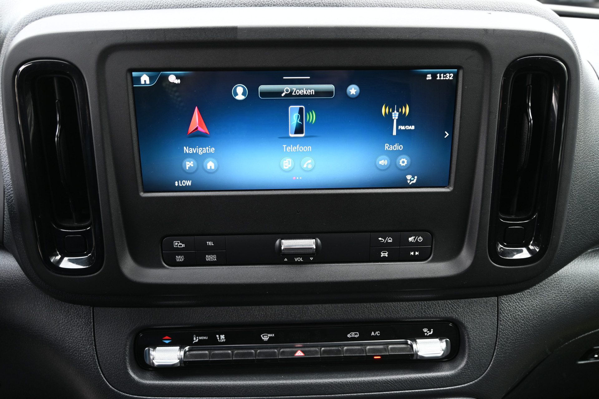 Mercedes-Benz Vito 4