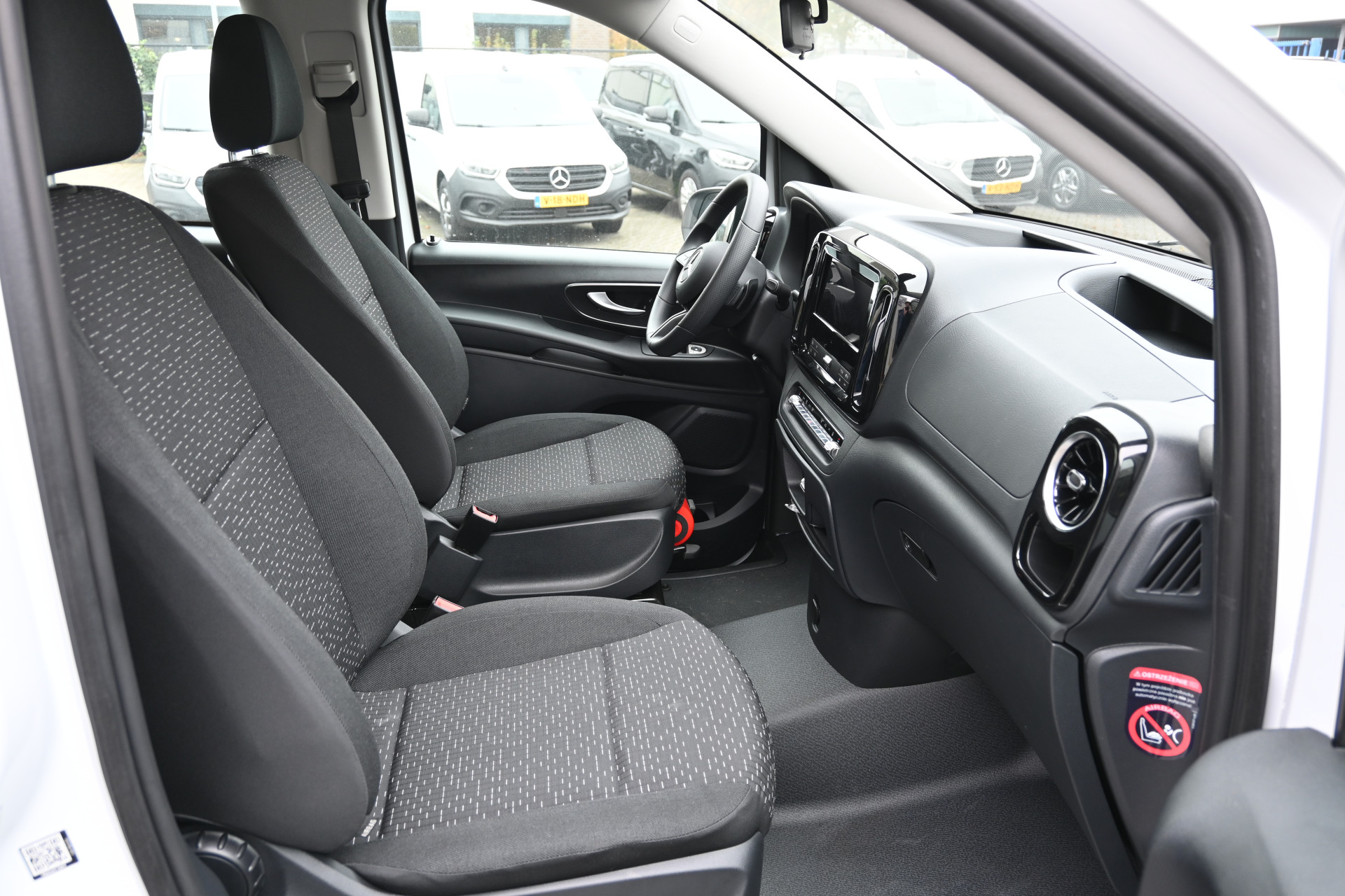 Mercedes-Benz EVITO TOURER 10